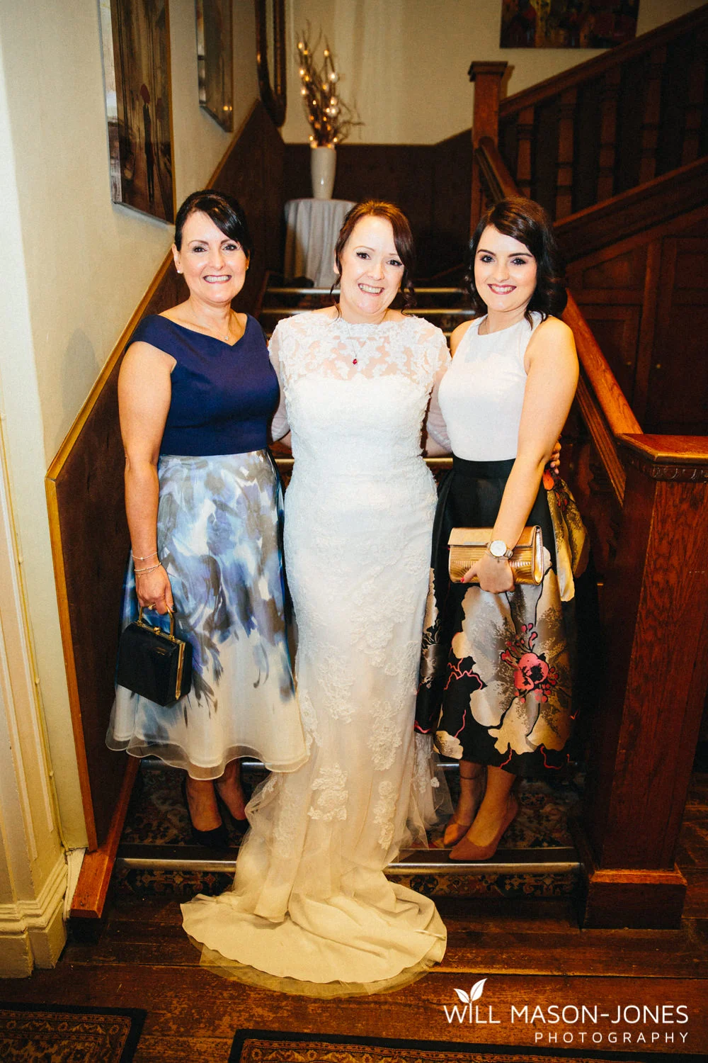 the-manor-crickhowell-wedding-documentary-photographer