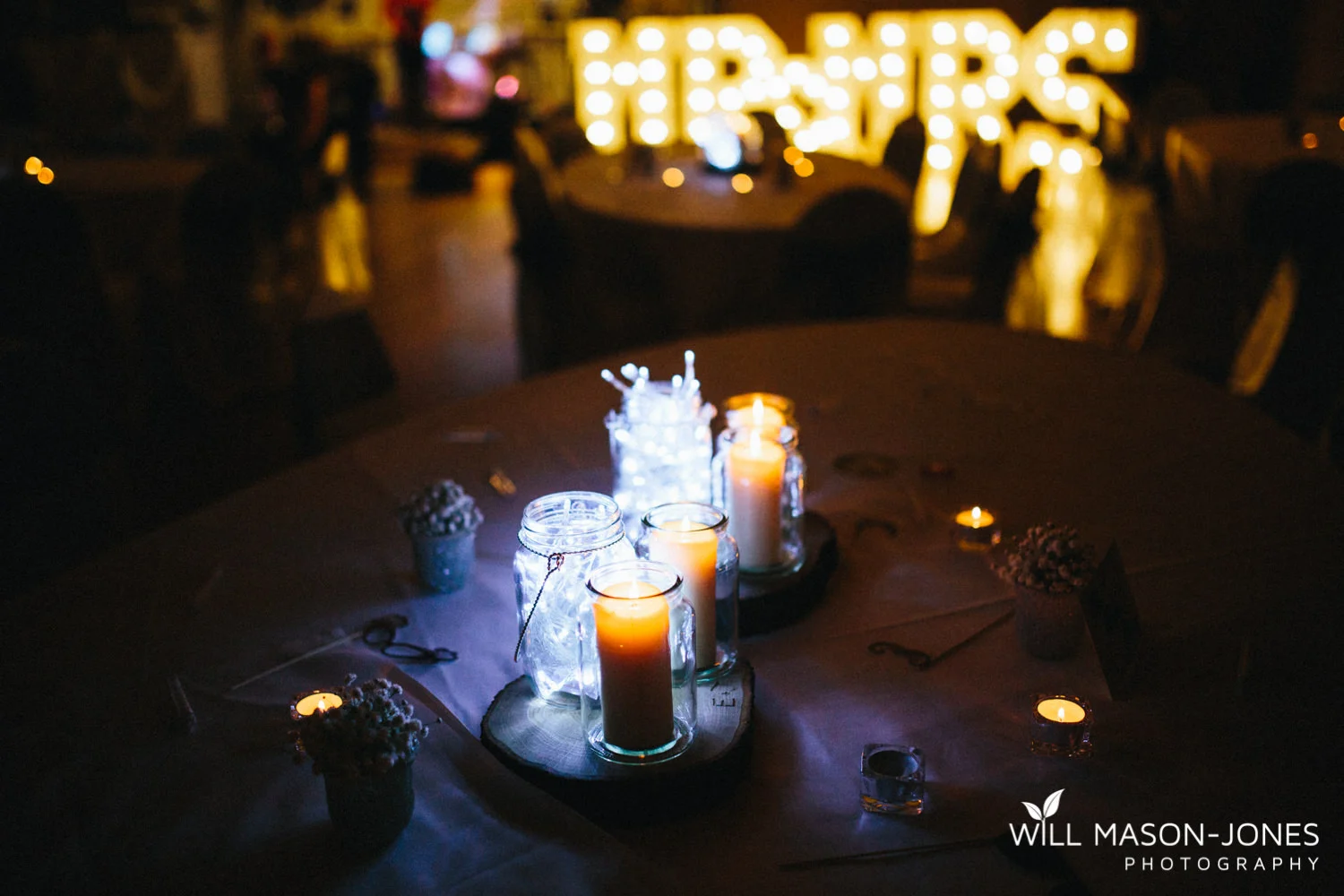 the-manor-crickhowell-wedding-documentary-photographer