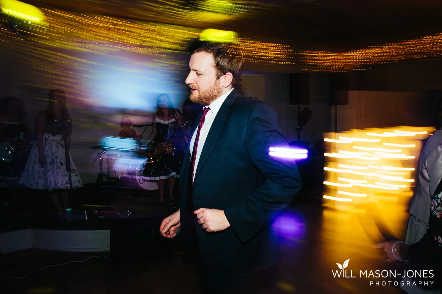 the-manor-crickhowell-wedding-documentary-photographer