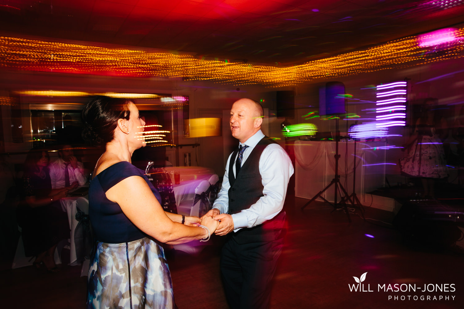 the-manor-crickhowell-wedding-documentary-photographer