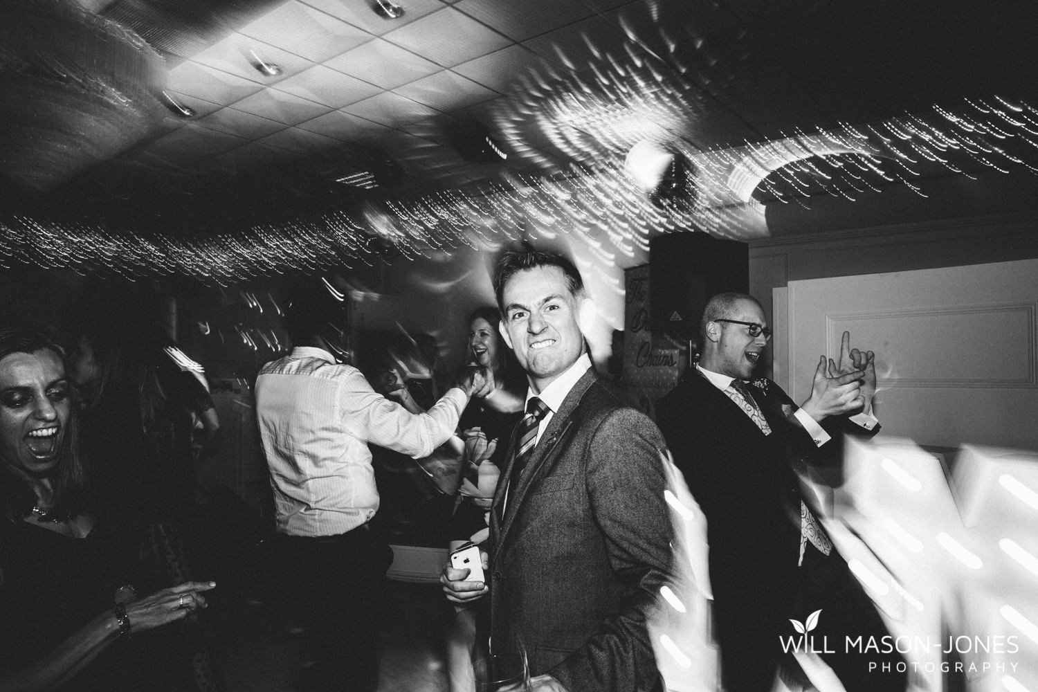 the-manor-crickhowell-wedding-documentary-photographer