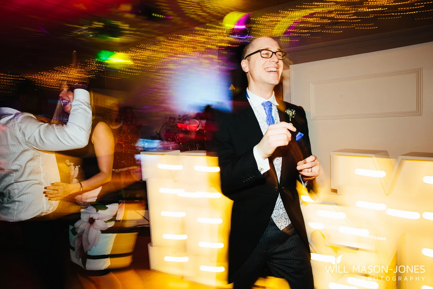 the-manor-crickhowell-wedding-documentary-photographer
