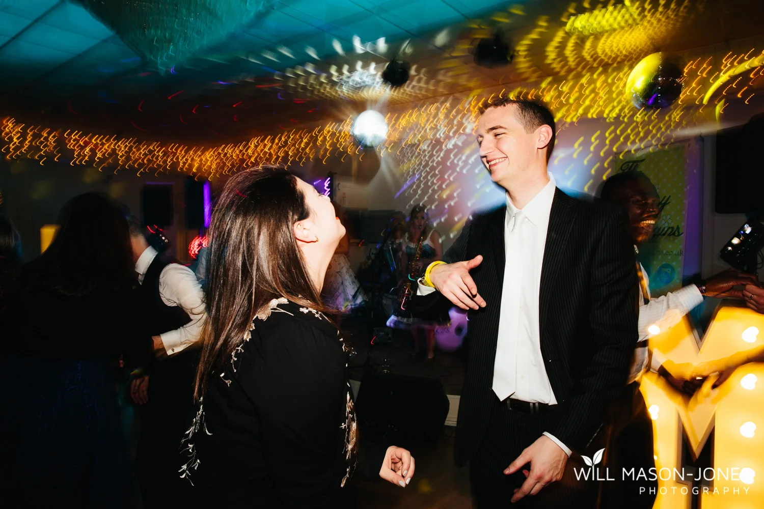 the-manor-crickhowell-wedding-documentary-photographer