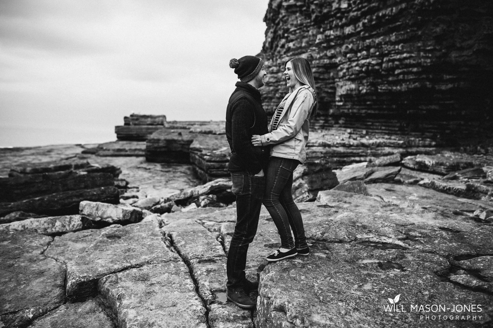  engagement pre-wedding photography southerndown cardiff beach 