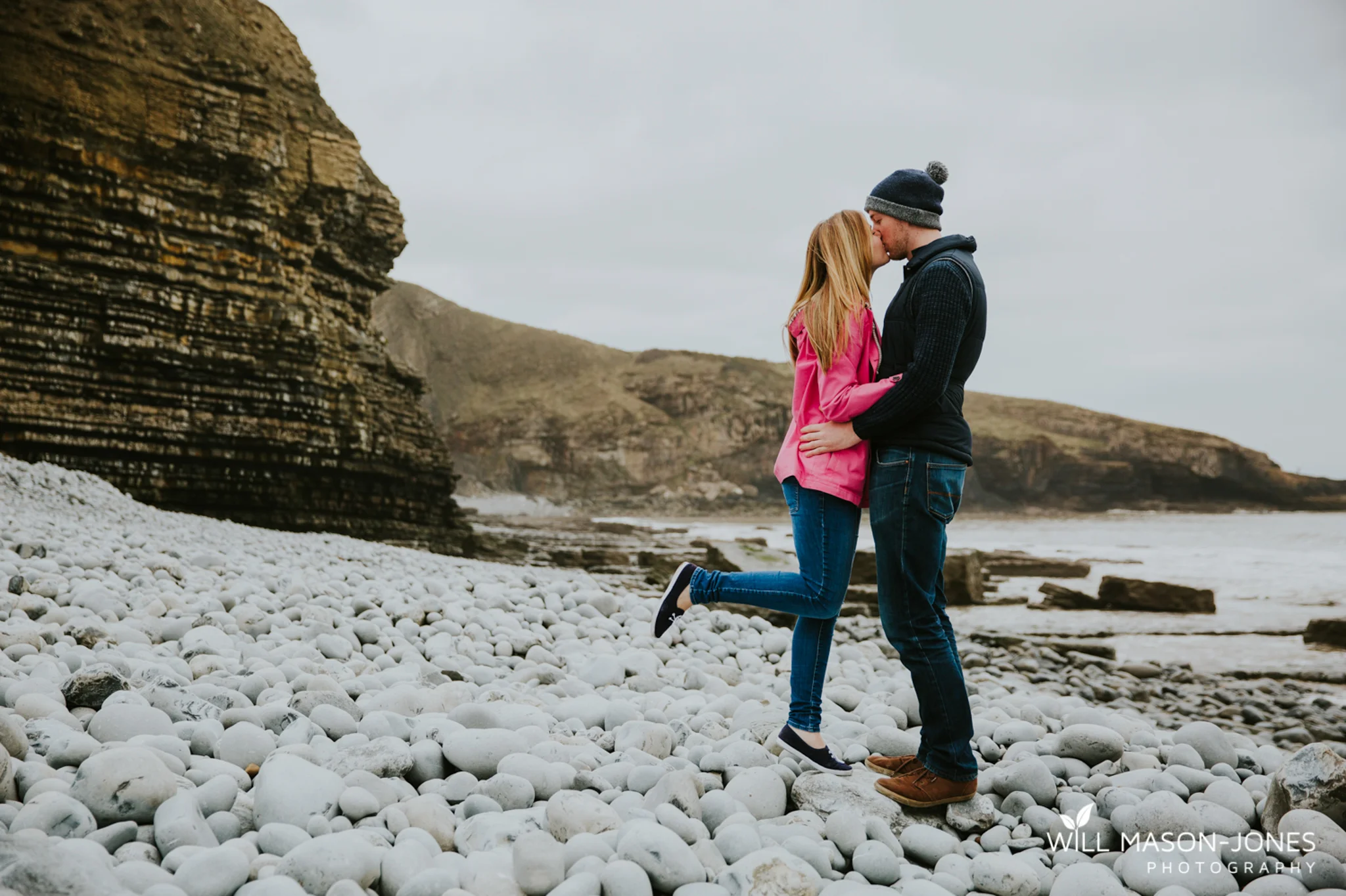  engagement pre-wedding photography southerndown cardiff beach 