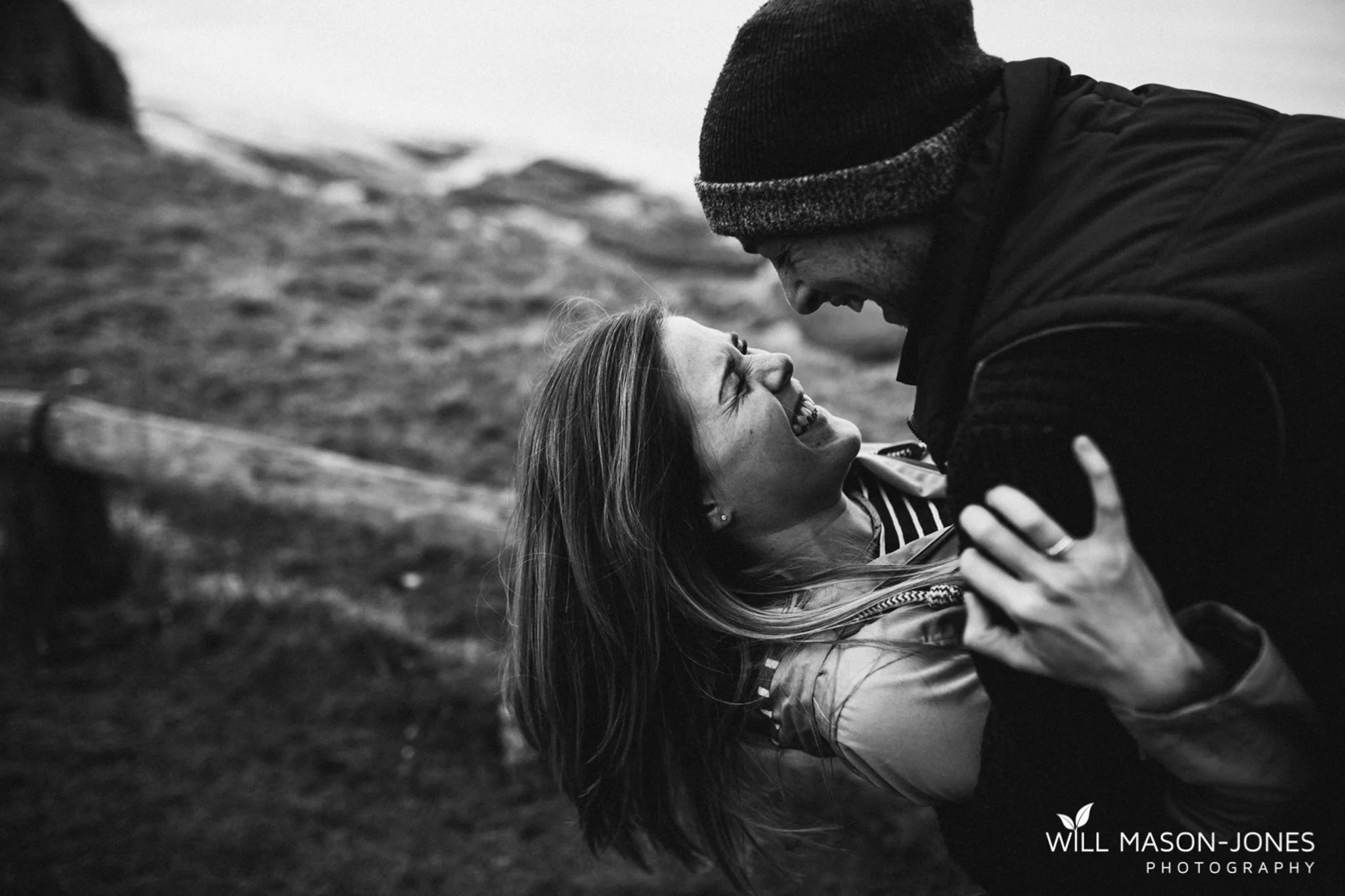  engagement pre-wedding photography southerndown cardiff beach 