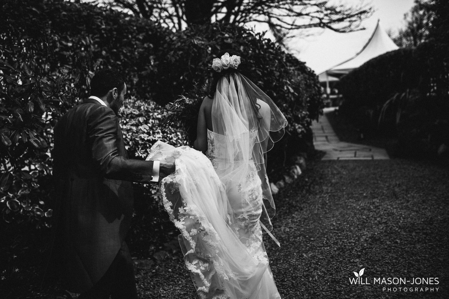 oxwich bay hotel swansea wedding photographs on the beach photography natural
