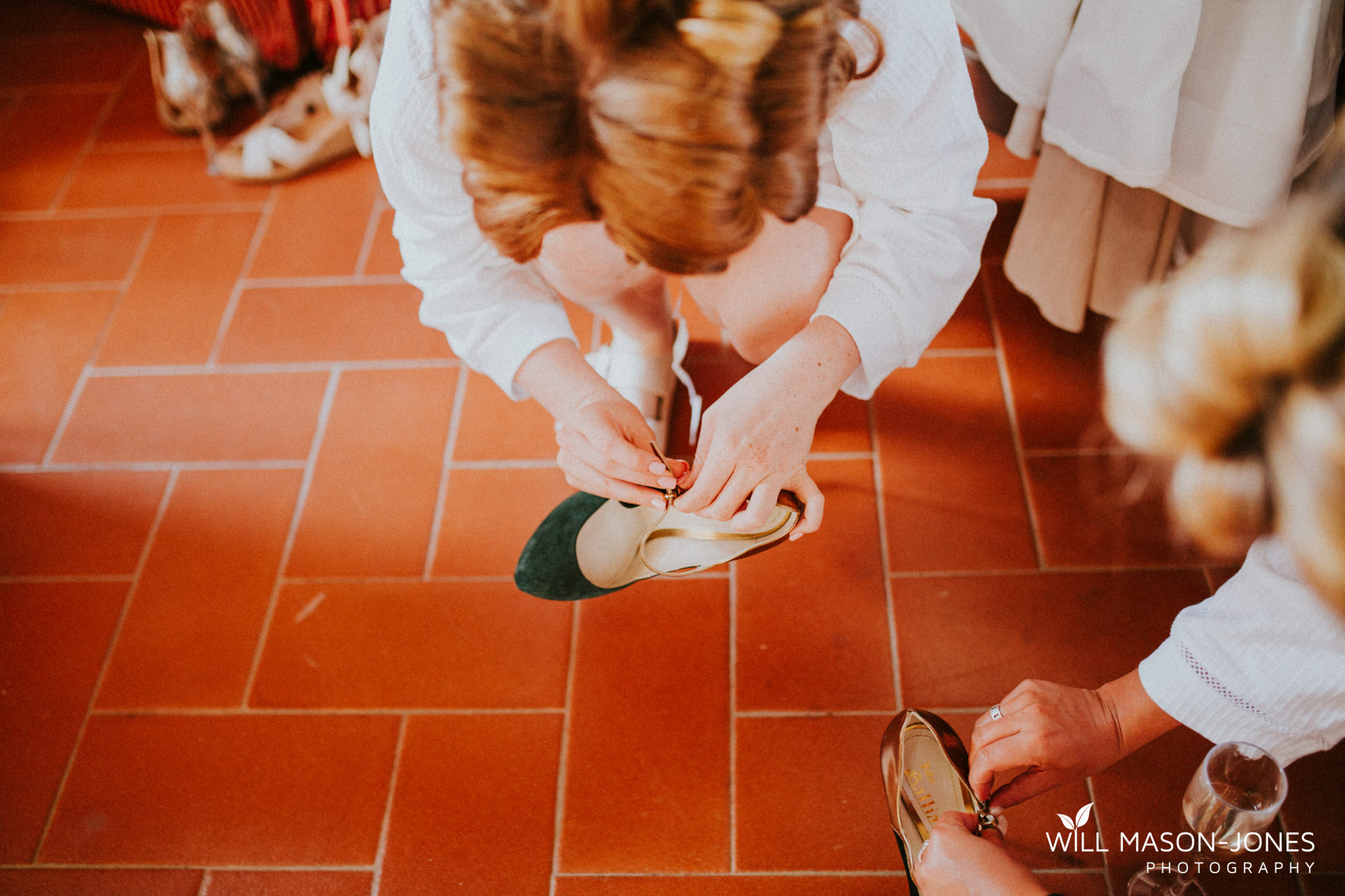  Borgo Il Castagno tuscany Italy villa destination wedding bridal preparations photography 