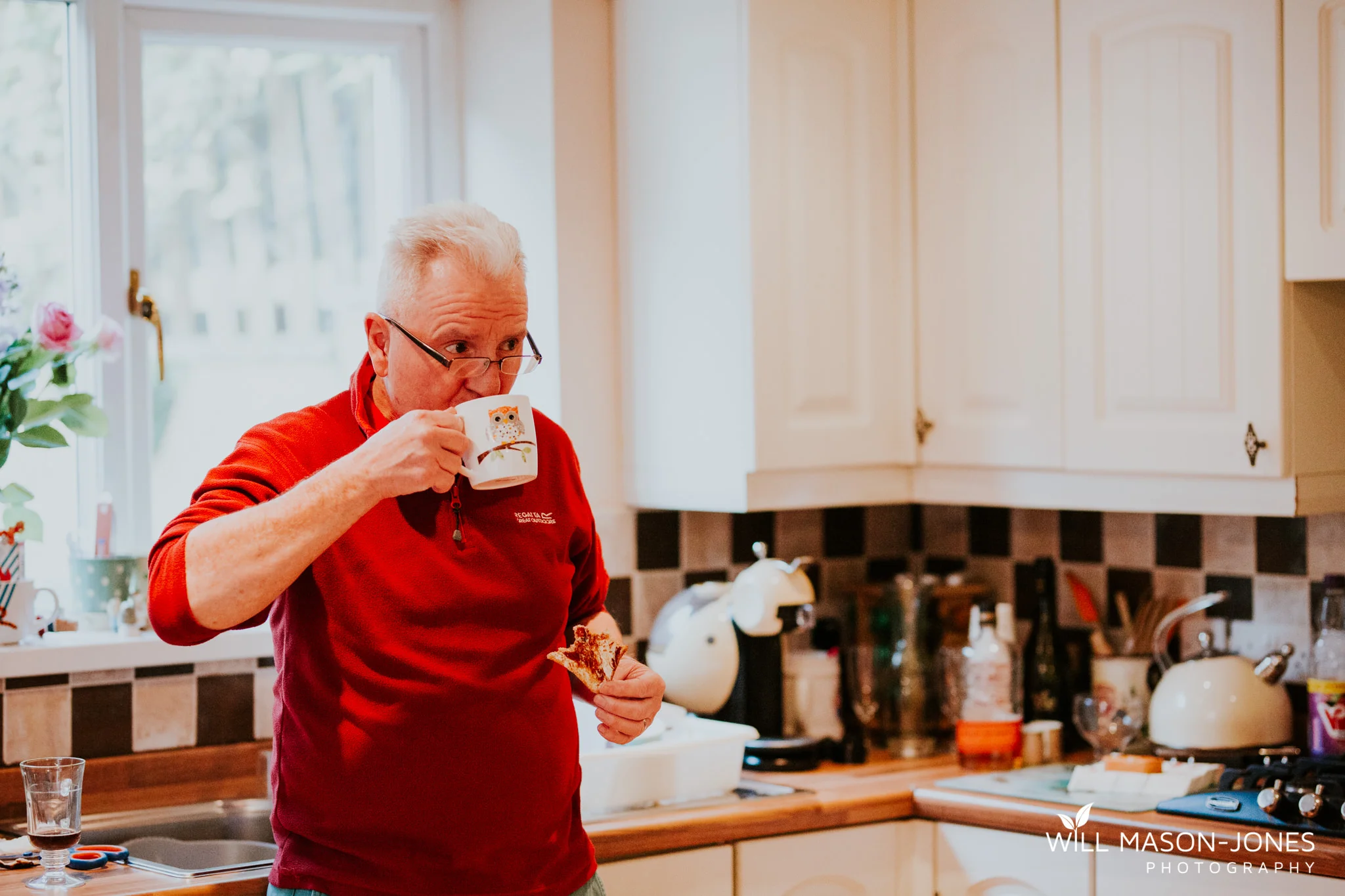 bridal preparations pontardawe wedding photography relaxed 