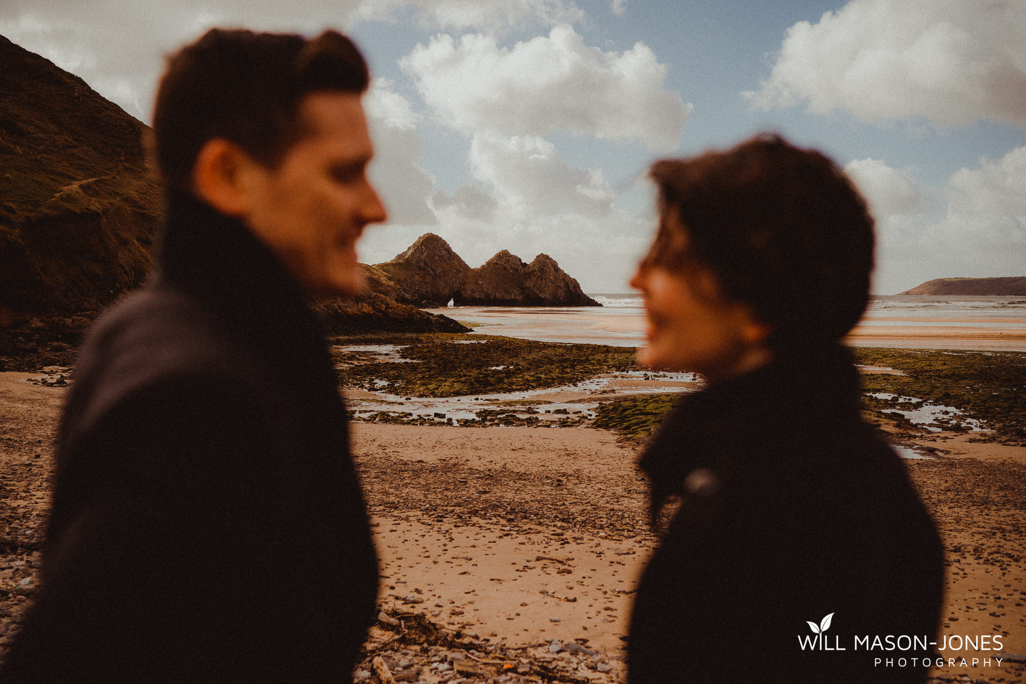 three cliffs bay swansea pre wedding couple photography earthy colourful relaxed photographer