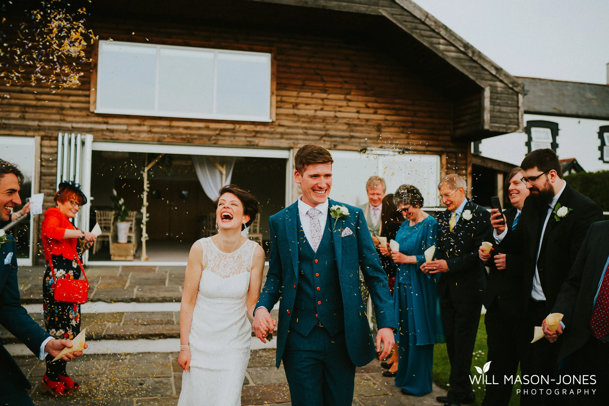  llanerch vineyard cardiff confetti colourful photography 