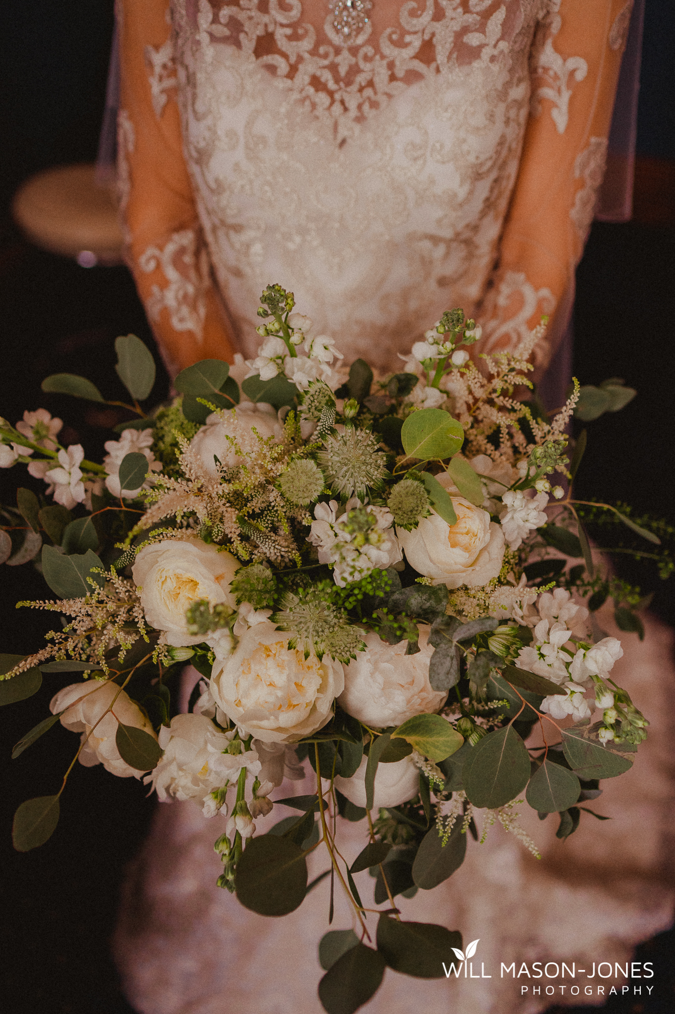  small relaxed intimate wedding ceremony in morgans hotel swansea 