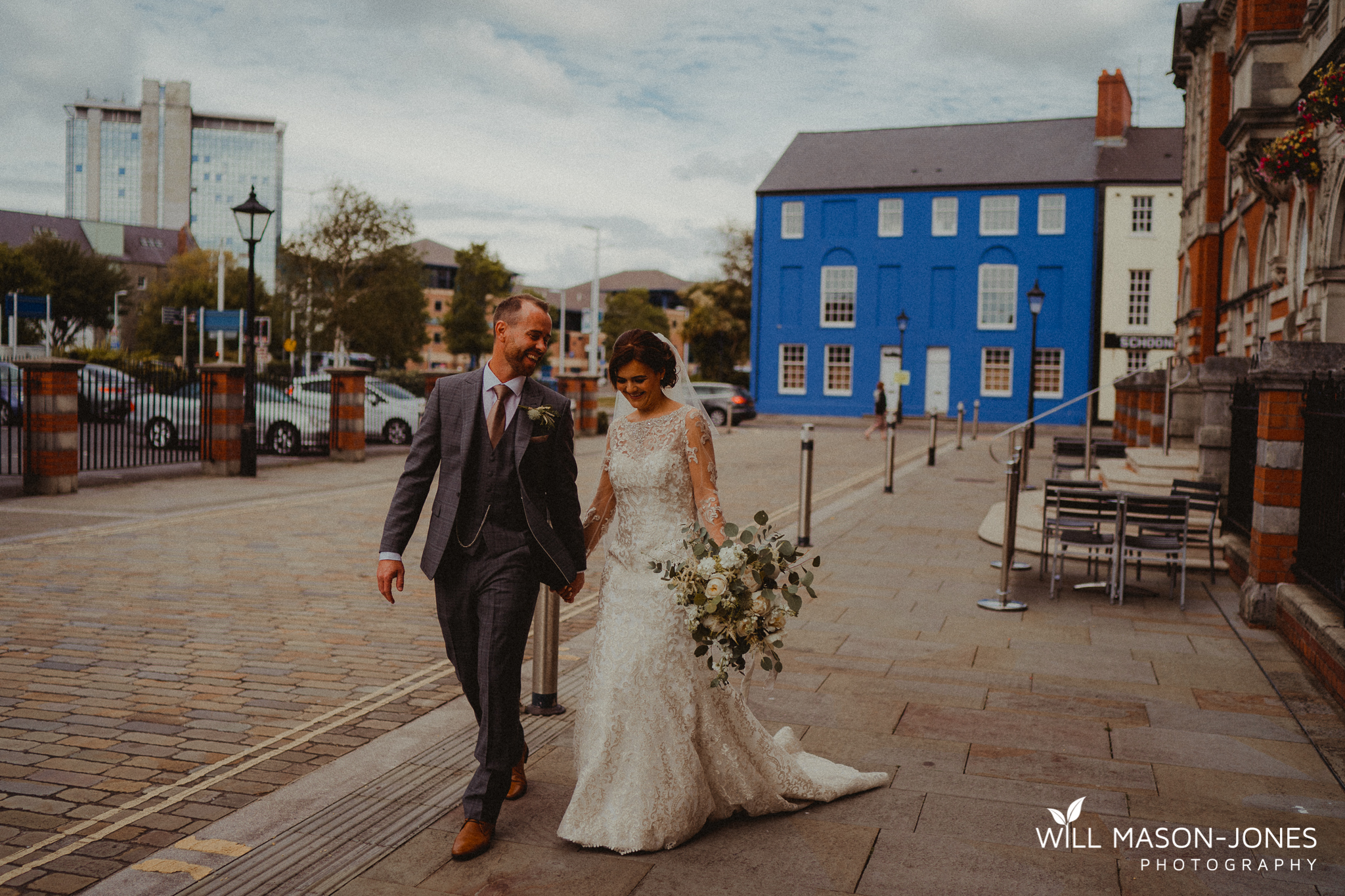  colourful relaxed couple portrait photography at morgans hotel swansea 