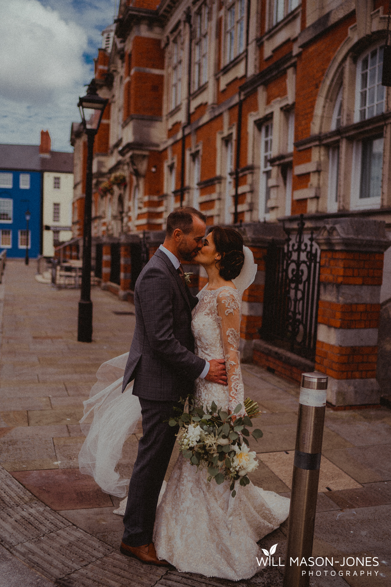  colourful relaxed couple portrait photography at morgans hotel swansea 