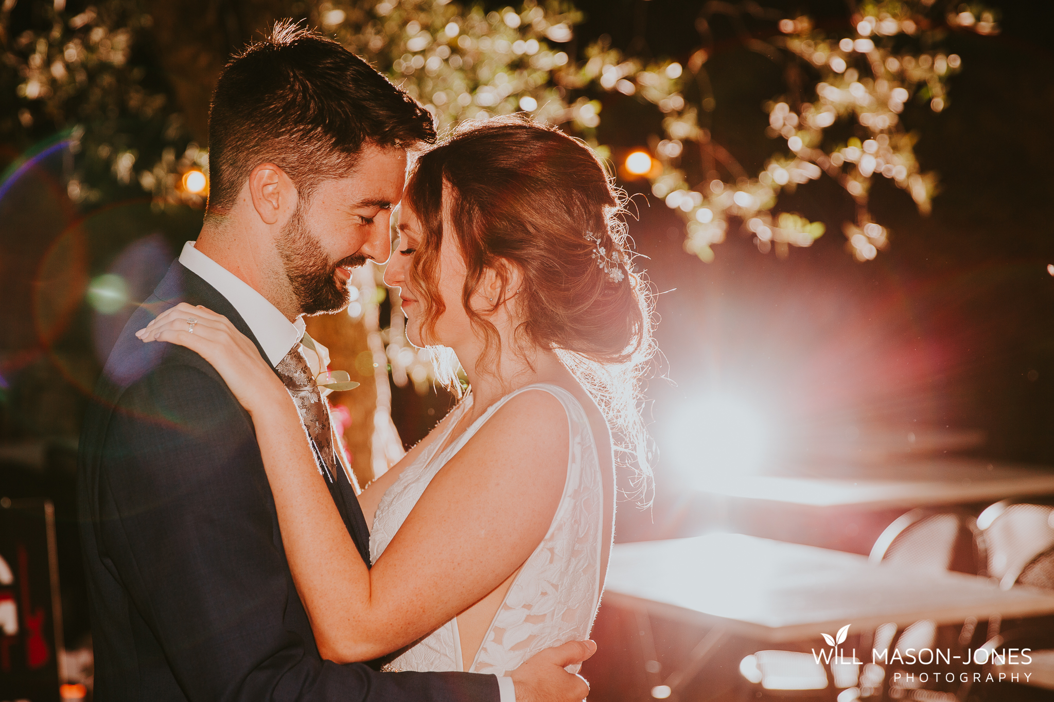  lake garda wedding malcesine reception al cervo fun colourful photography 