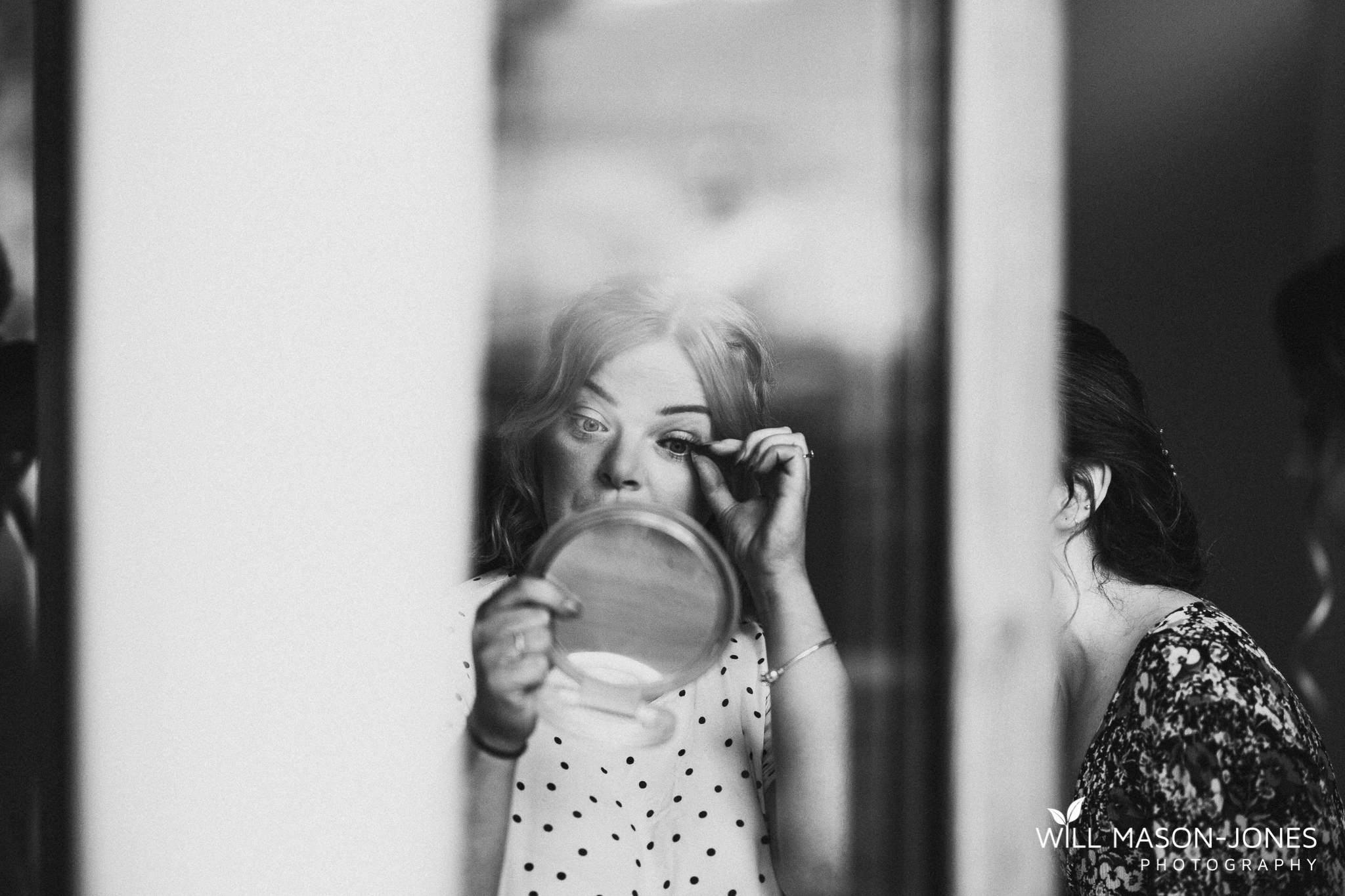  bridal preparations at hotel ambient hotel prima luna malcesine italy wedding photography 