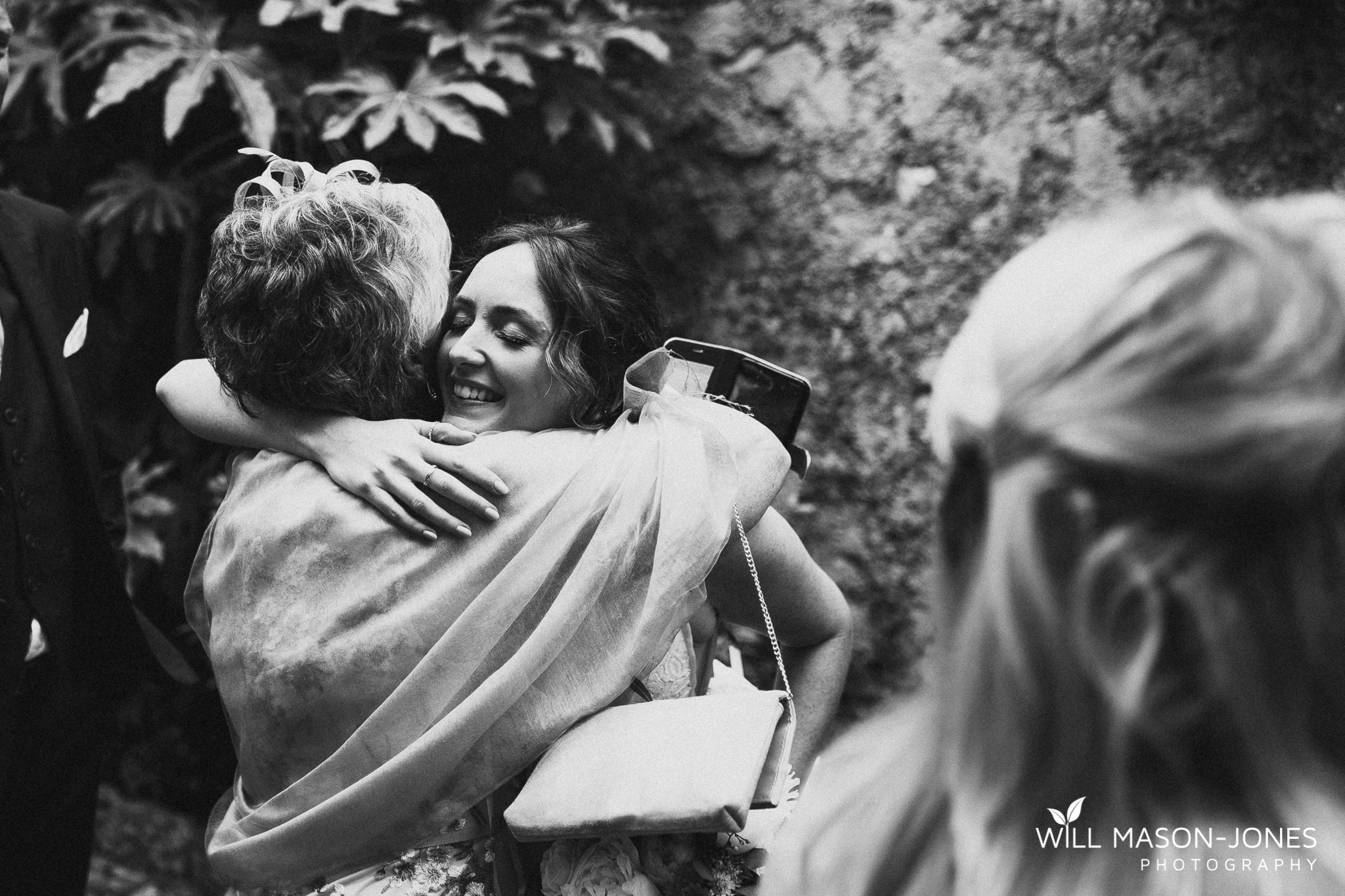  malcesine old town wedding guests candid natural photography lake garda 