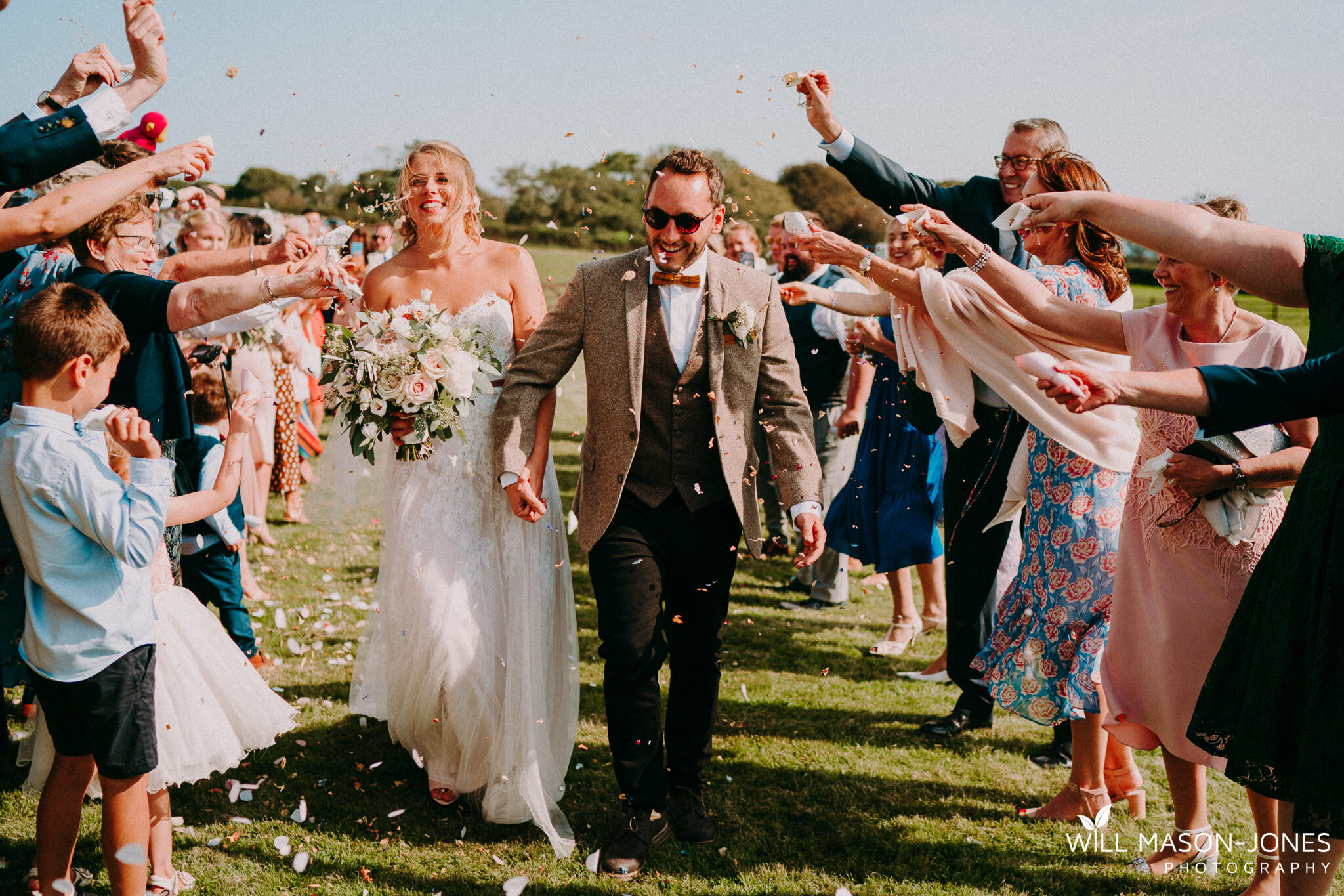  perriswood swansea festival confetti groups sunny wedding photography 