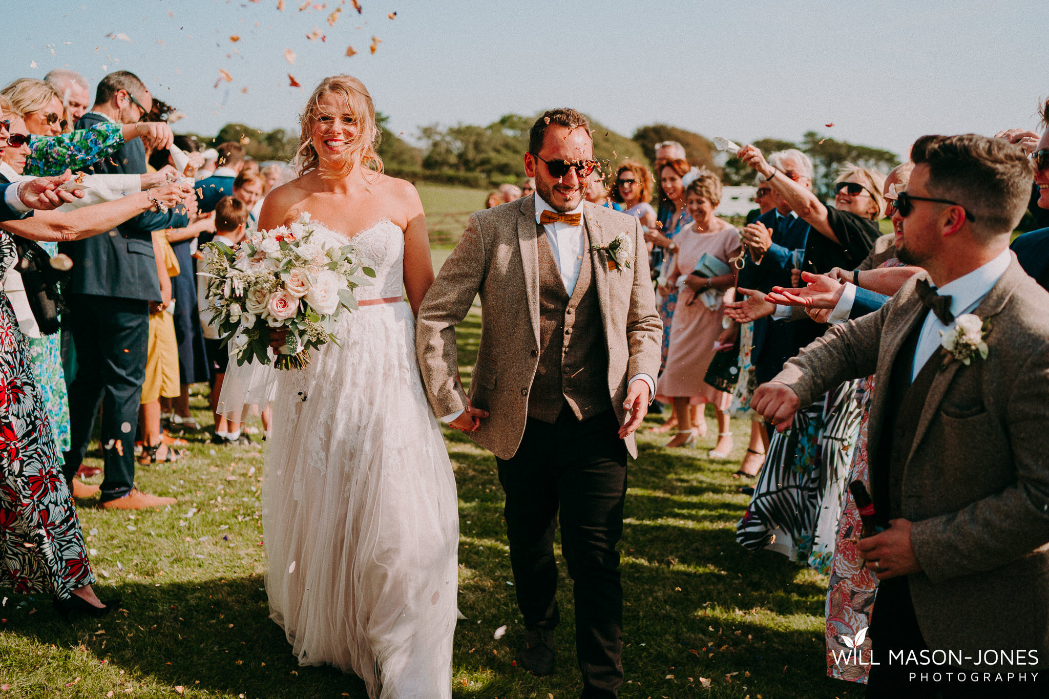  perriswood swansea festival confetti groups sunny wedding photography 