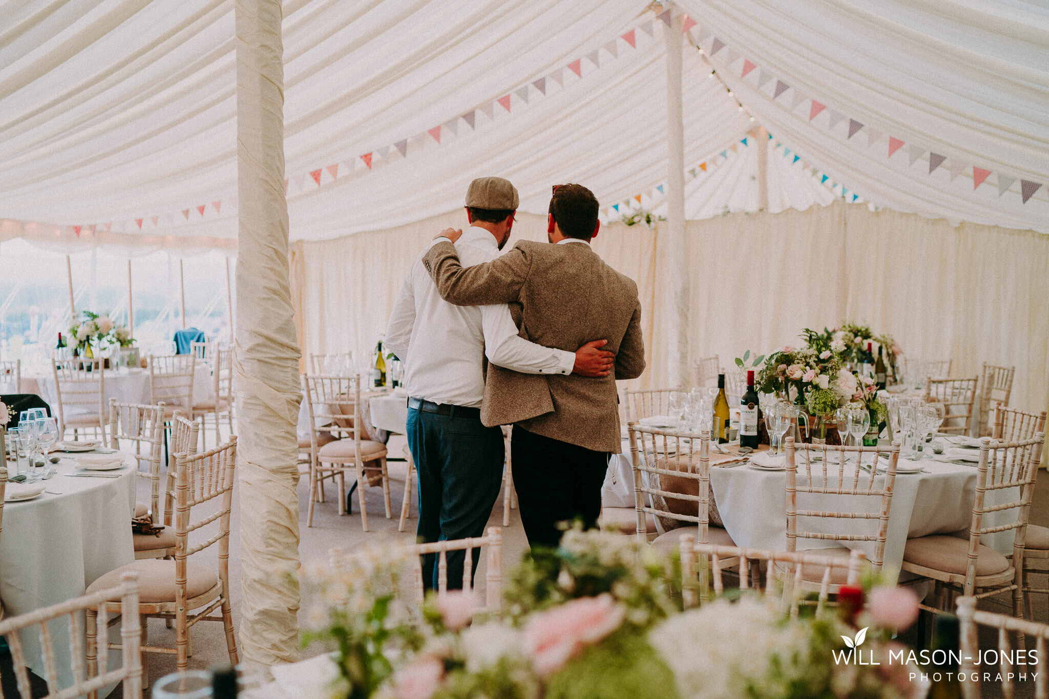  perriswood swansea festival confetti groups sunny wedding photography 