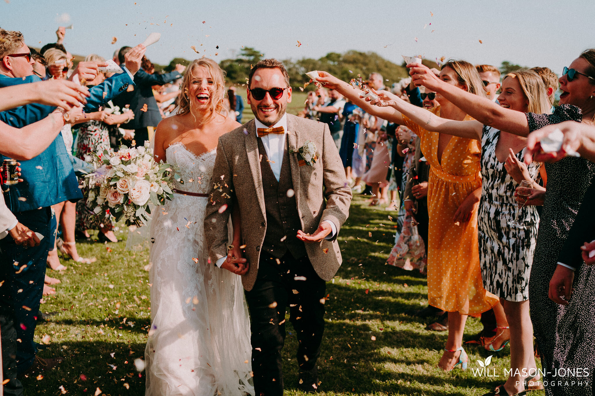  perriswood swansea festival confetti groups sunny wedding photography 