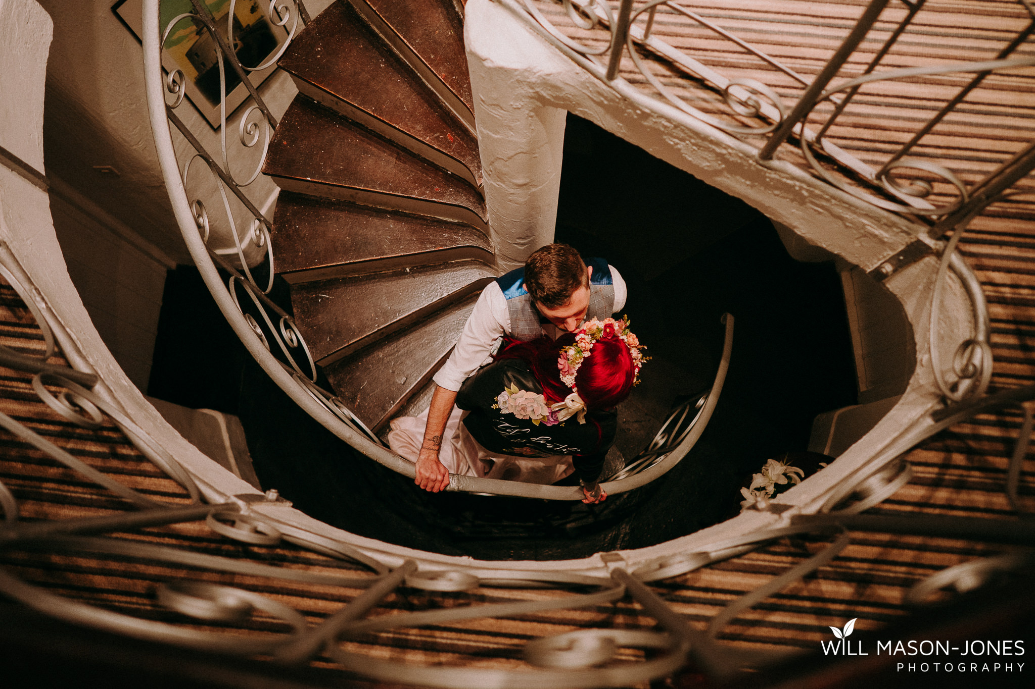  usk lighthouse wales elopement rock n roll alternative tattoo couple photography 