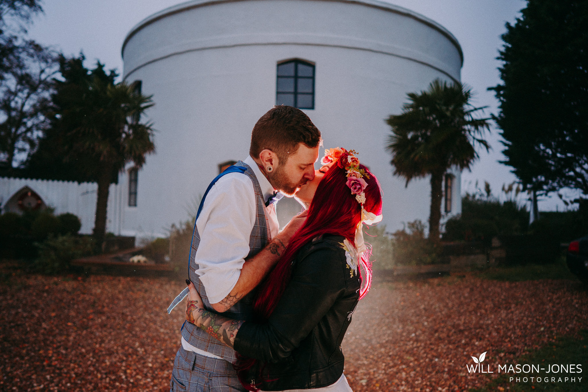  usk lighthouse wales elopement rock n roll alternative tattoo couple photography 