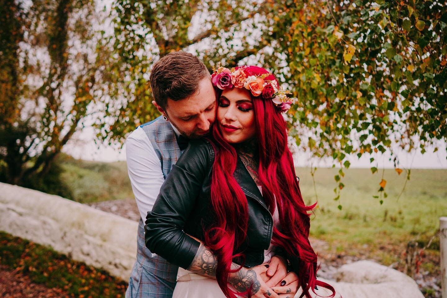 Throwback to this beautiful Halloween Elopement 🤘🏻🖤 One I&rsquo;ll never forget, it&rsquo;s always such a privilege to be asked to document smaller intimate ceremonies, no intense time pressures or long lists of guests to get around, just pure goo