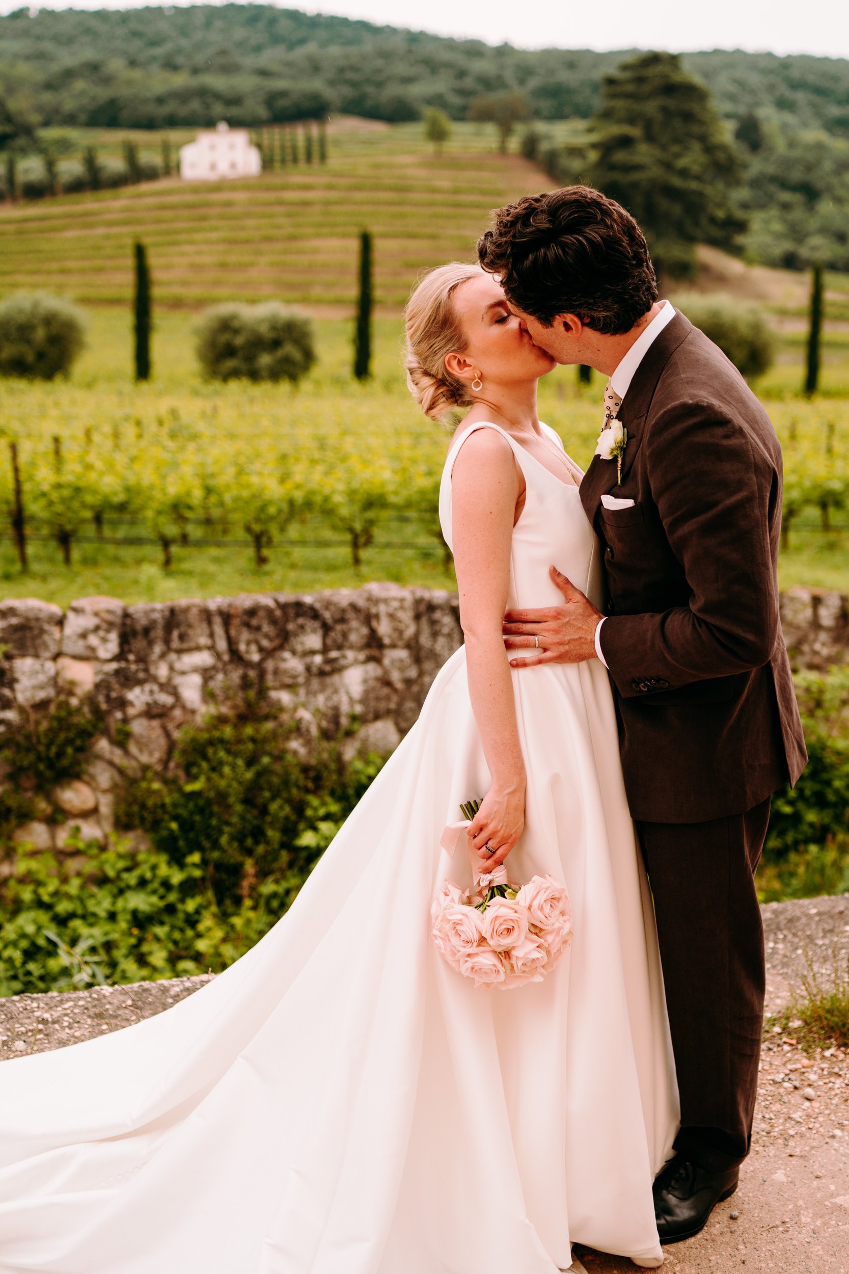  destination wedding photographer UK verona italy fun and relaxed mosconi bertani 