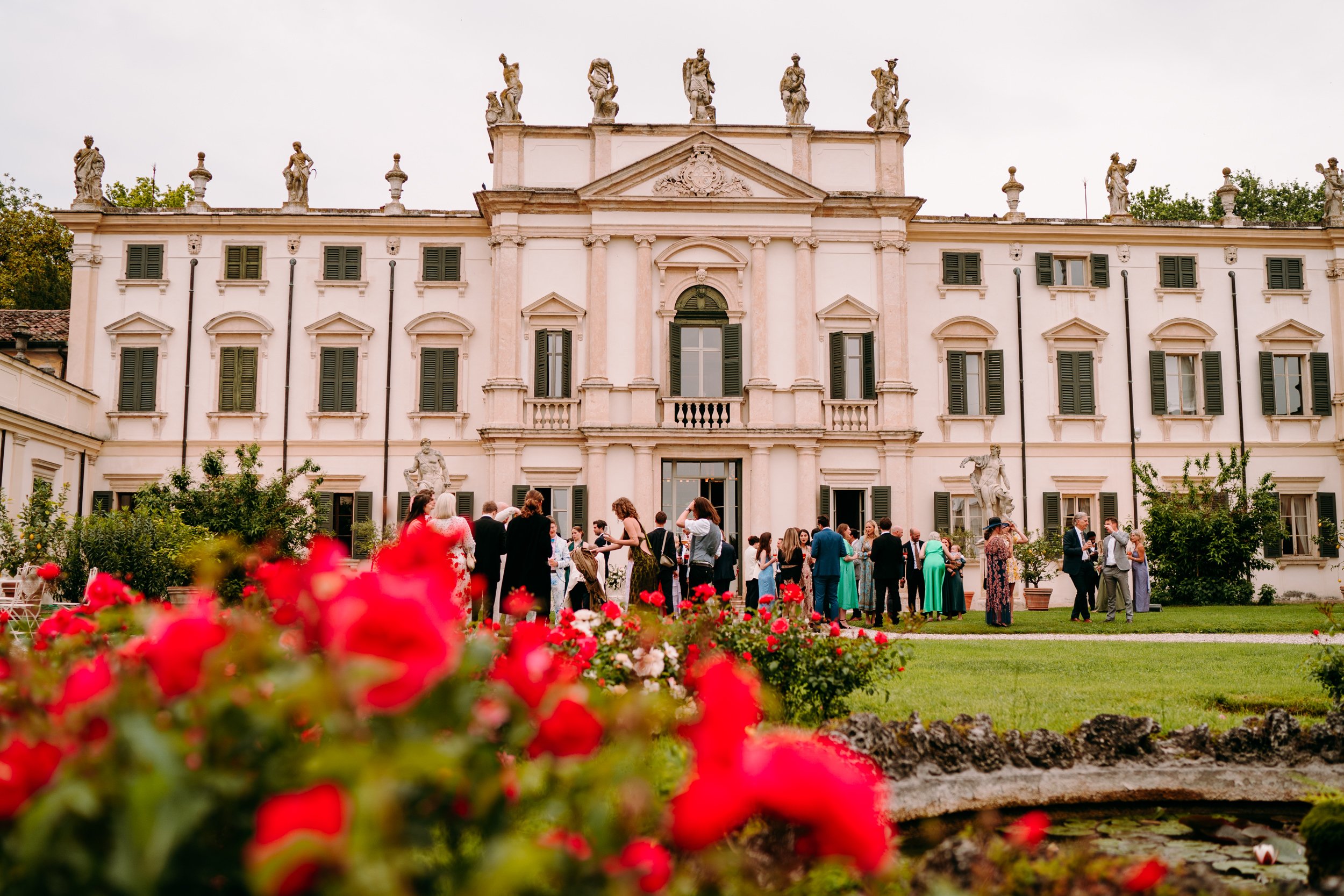  destination wedding photographer UK verona italy fun and relaxed mosconi bertani 