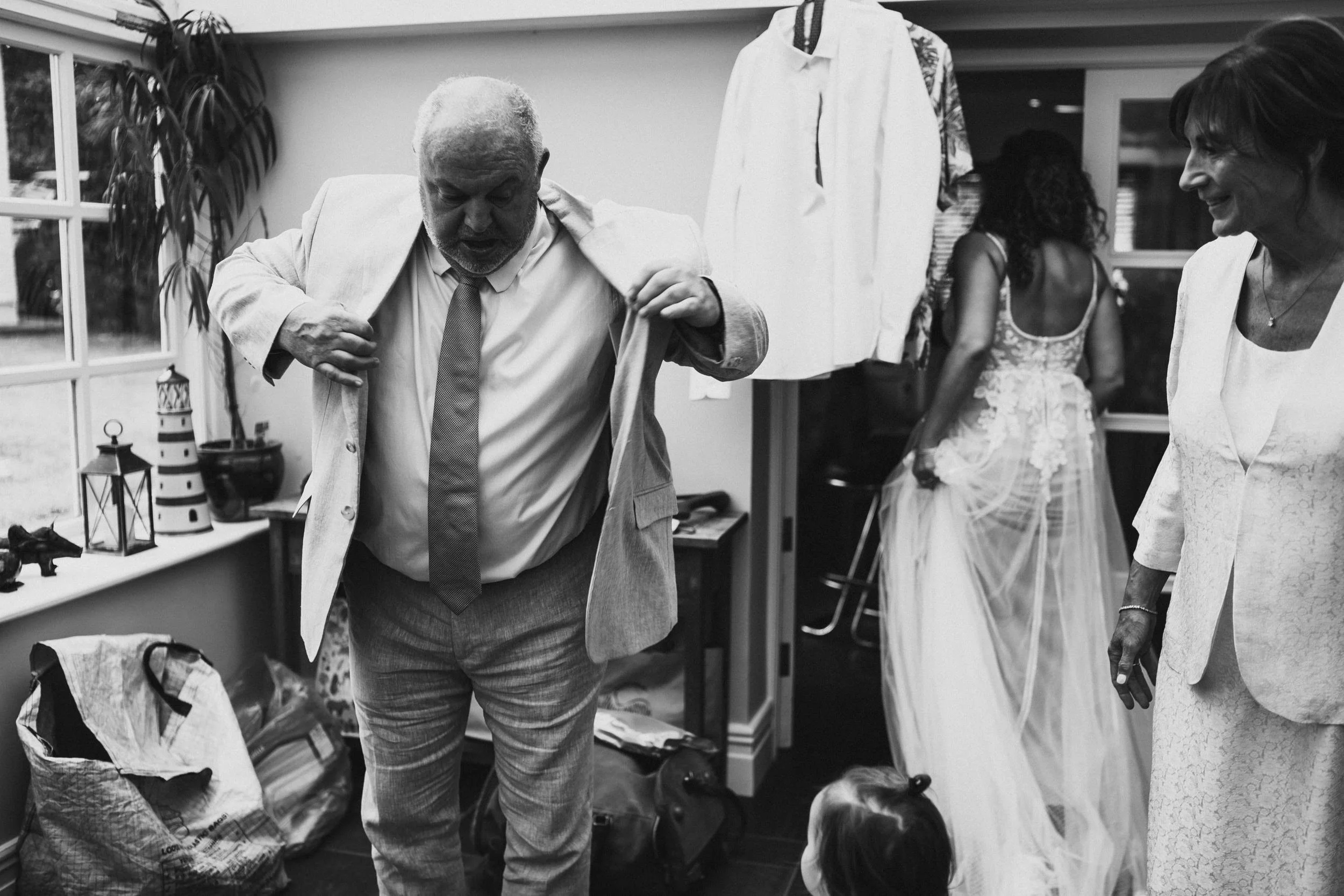  coed weddings cardiff natural fun relaxed photographers 