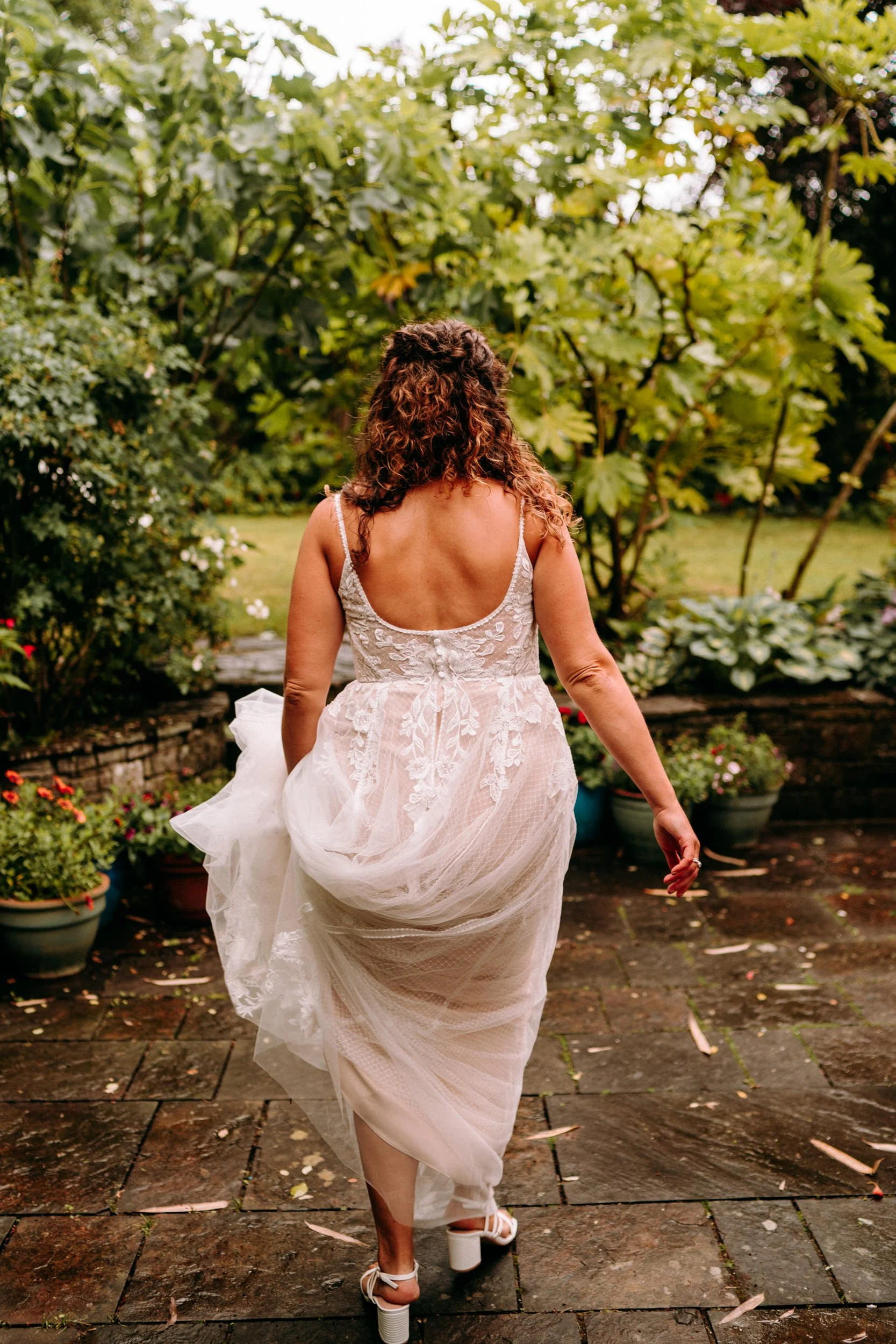  coed weddings cardiff natural fun relaxed photographers 