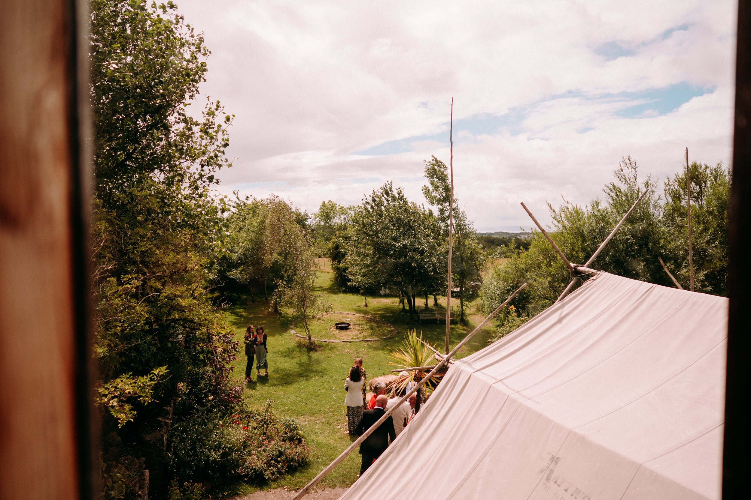  coed weddings cardiff natural fun relaxed photographers 