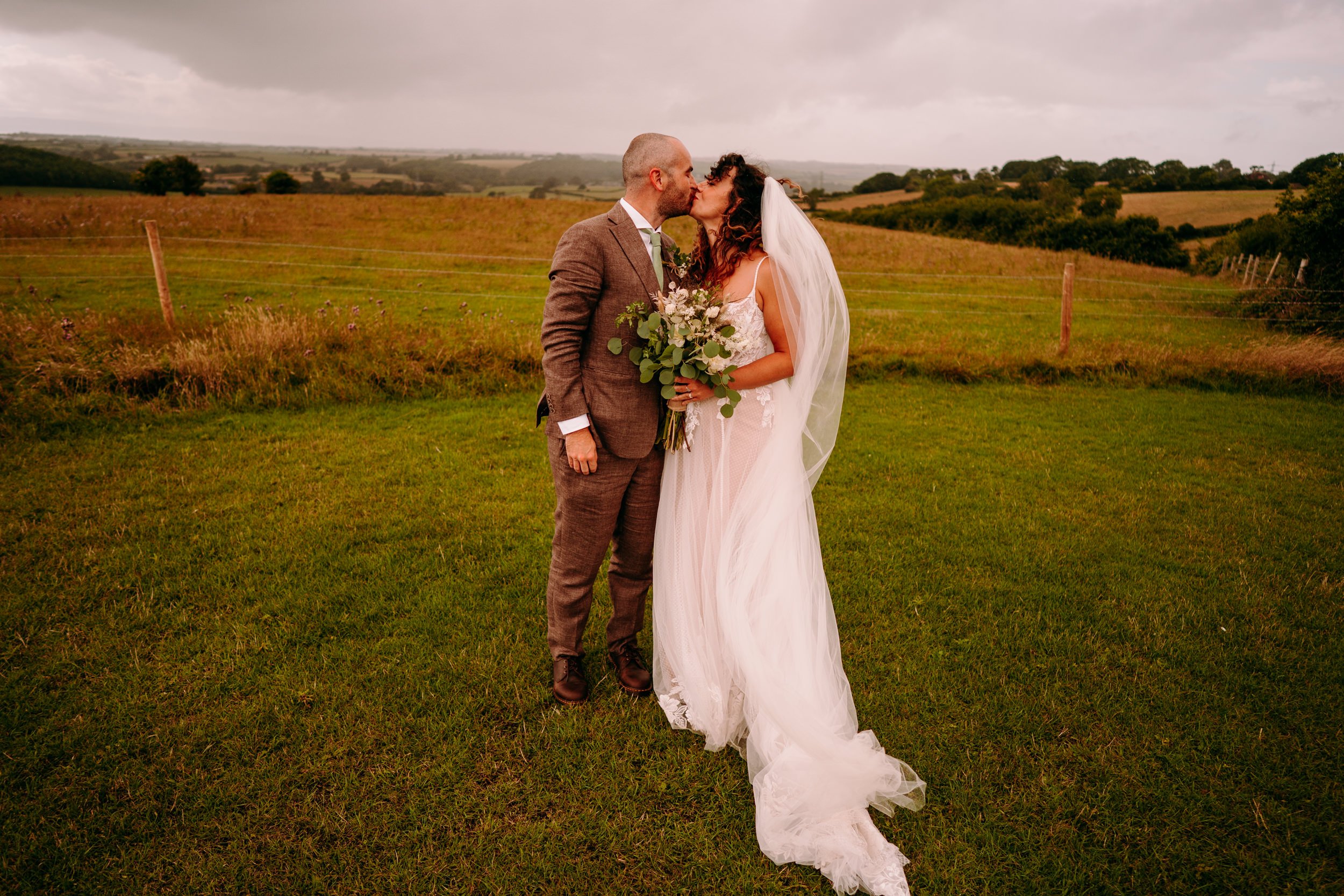  coed weddings cardiff natural fun relaxed photographers 