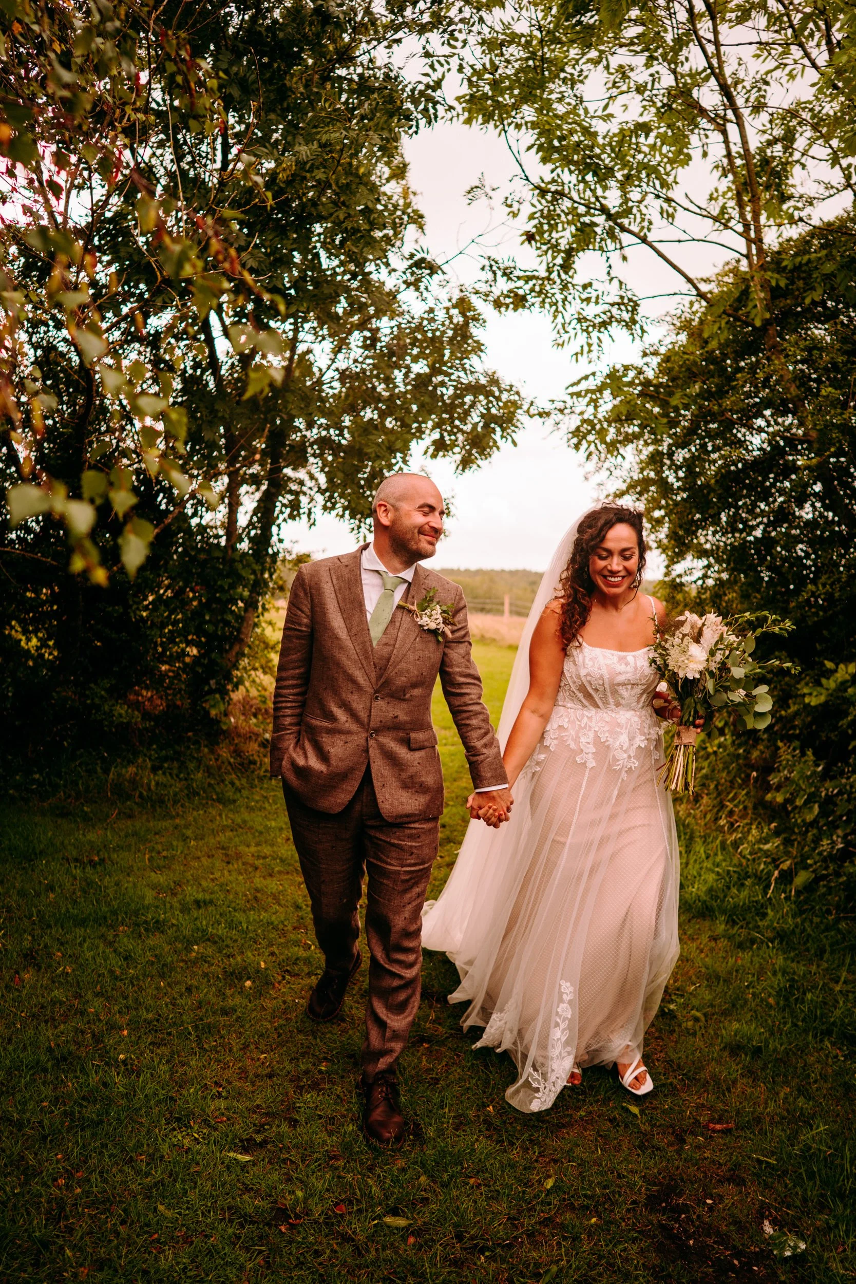  coed weddings cardiff natural fun relaxed photographers 