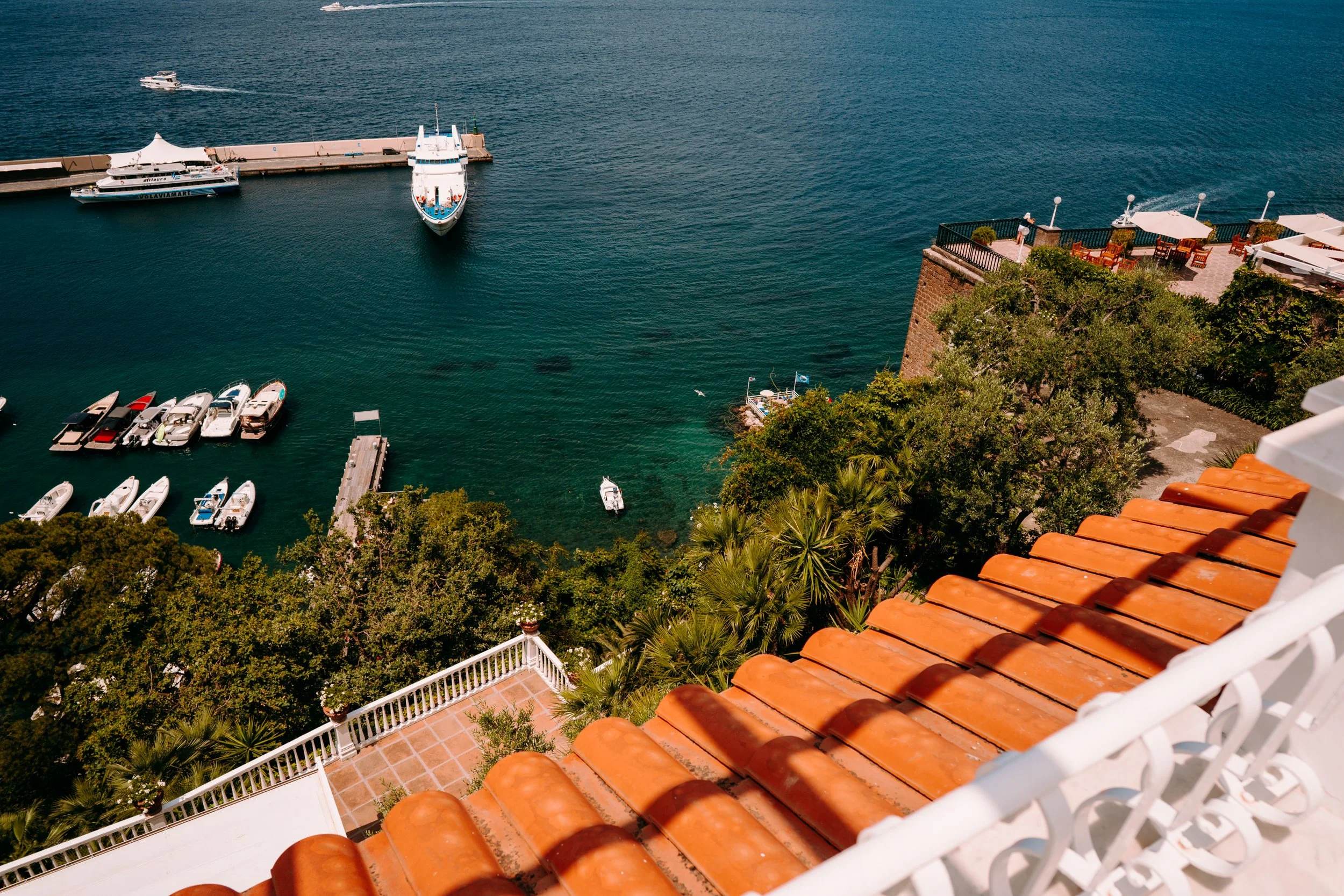 sorrento-italy-overseas-destination-wedding-photographer-uk-villa-silvana-8.jpg