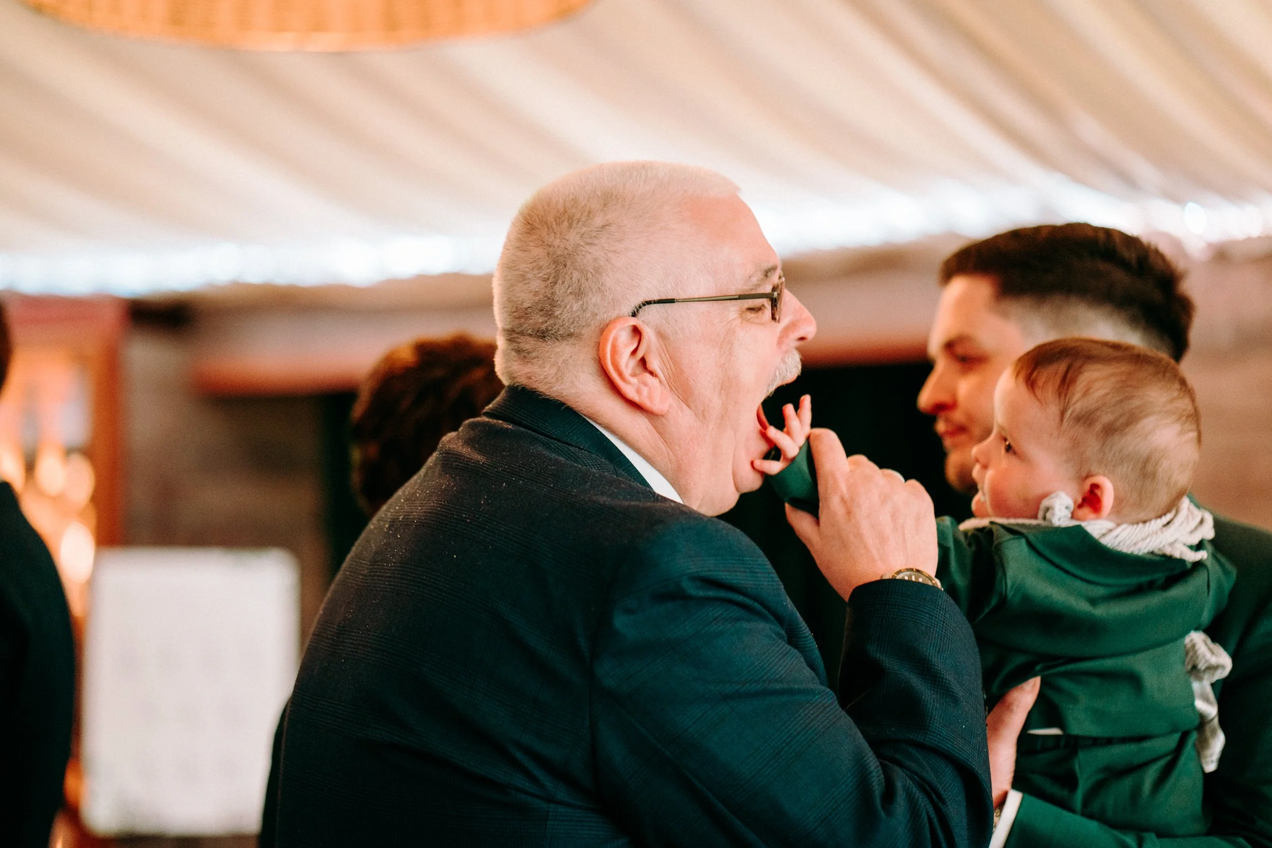 oldwalls-swansea-wedding-photographer-colourful-relaxed-15.jpg