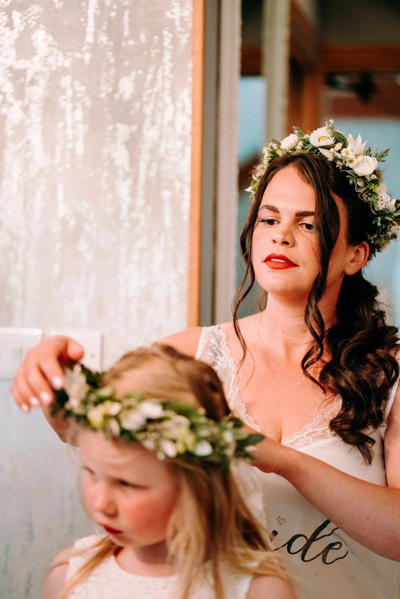 oldwalls-swansea-wedding-photographer-colourful-relaxed-18.jpg