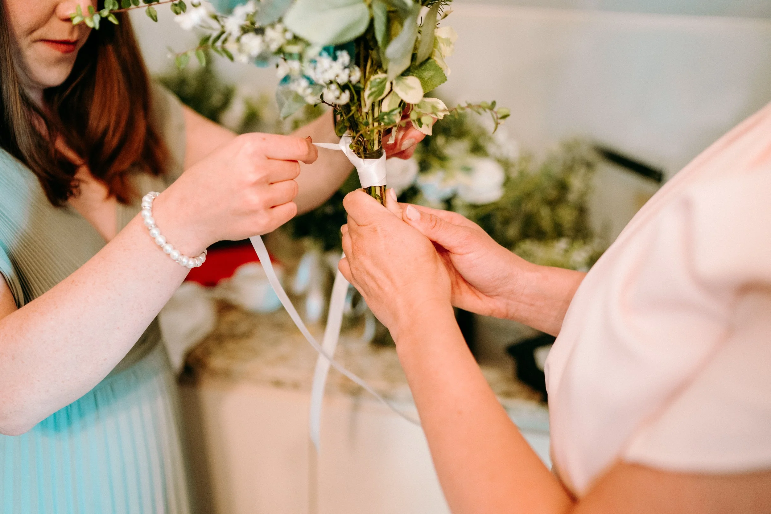 oldwalls-swansea-wedding-photographer-colourful-relaxed-26.jpg