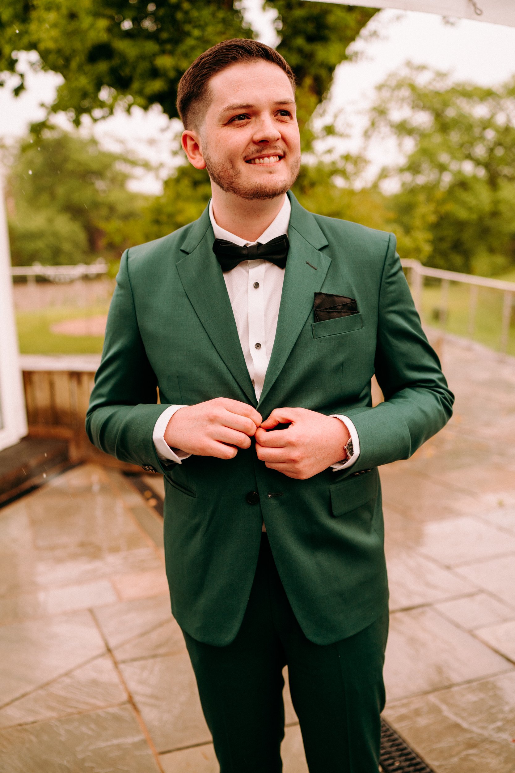 oldwalls-swansea-wedding-photographer-colourful-relaxed-29.jpg