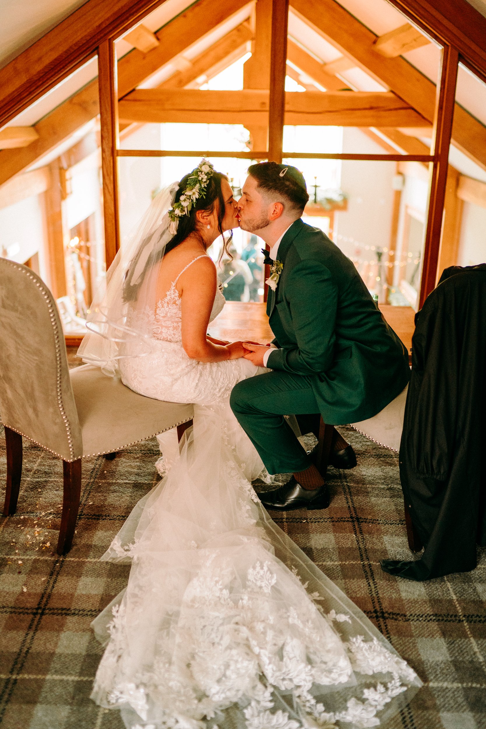 oldwalls-swansea-wedding-photographer-colourful-relaxed-71.jpg