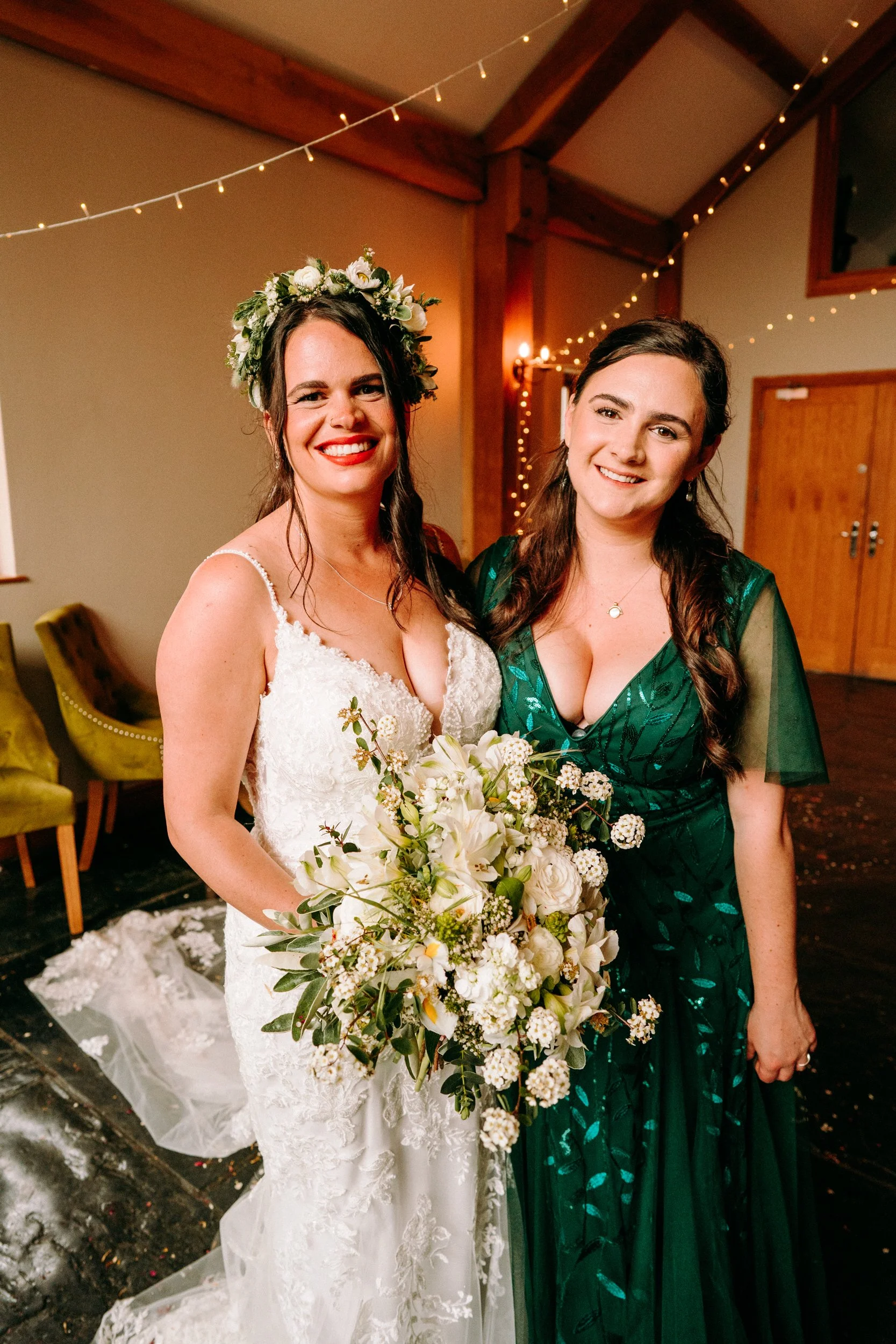 oldwalls-swansea-wedding-photographer-colourful-relaxed-116.jpg