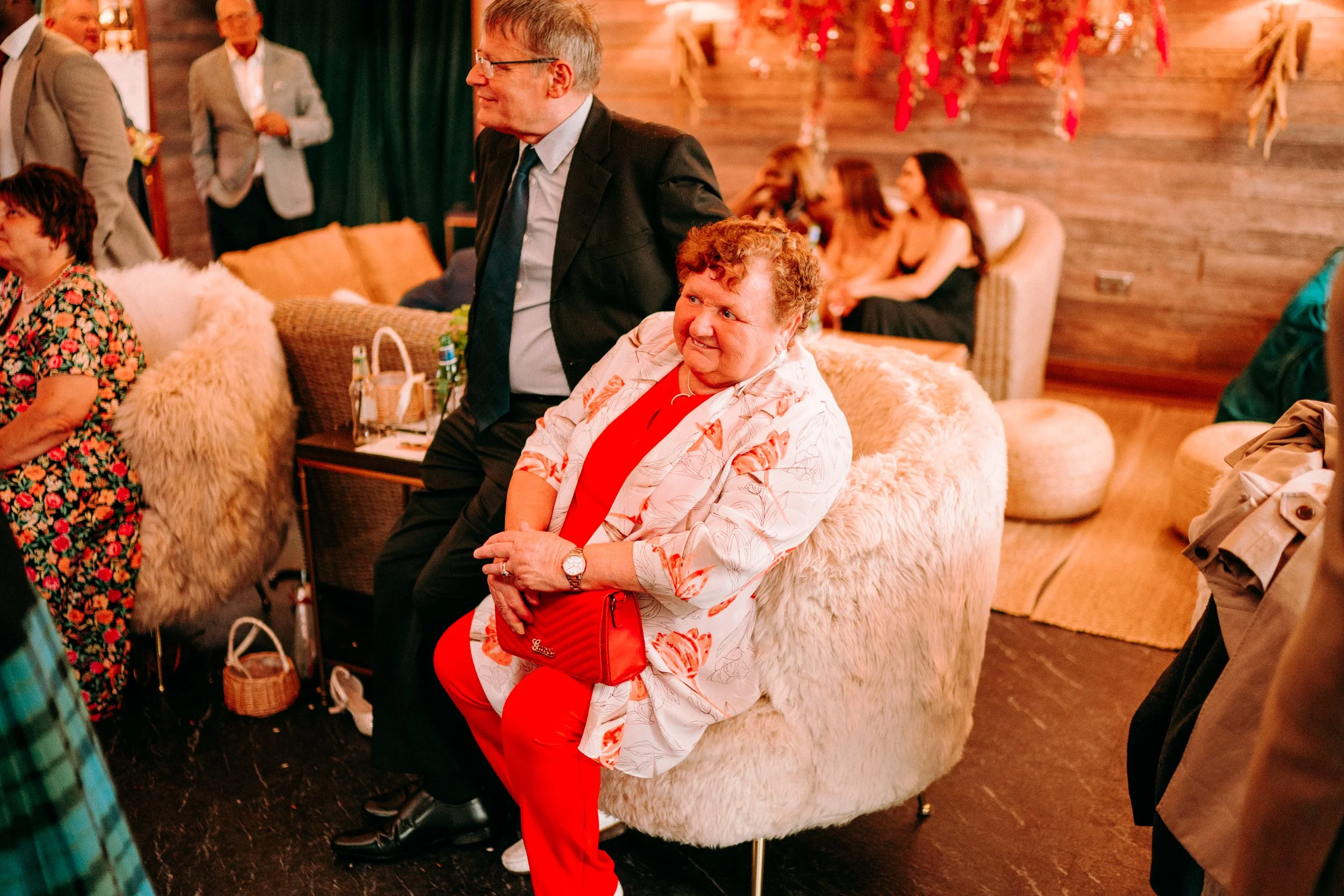 oldwalls-swansea-wedding-photographer-colourful-relaxed-134.jpg