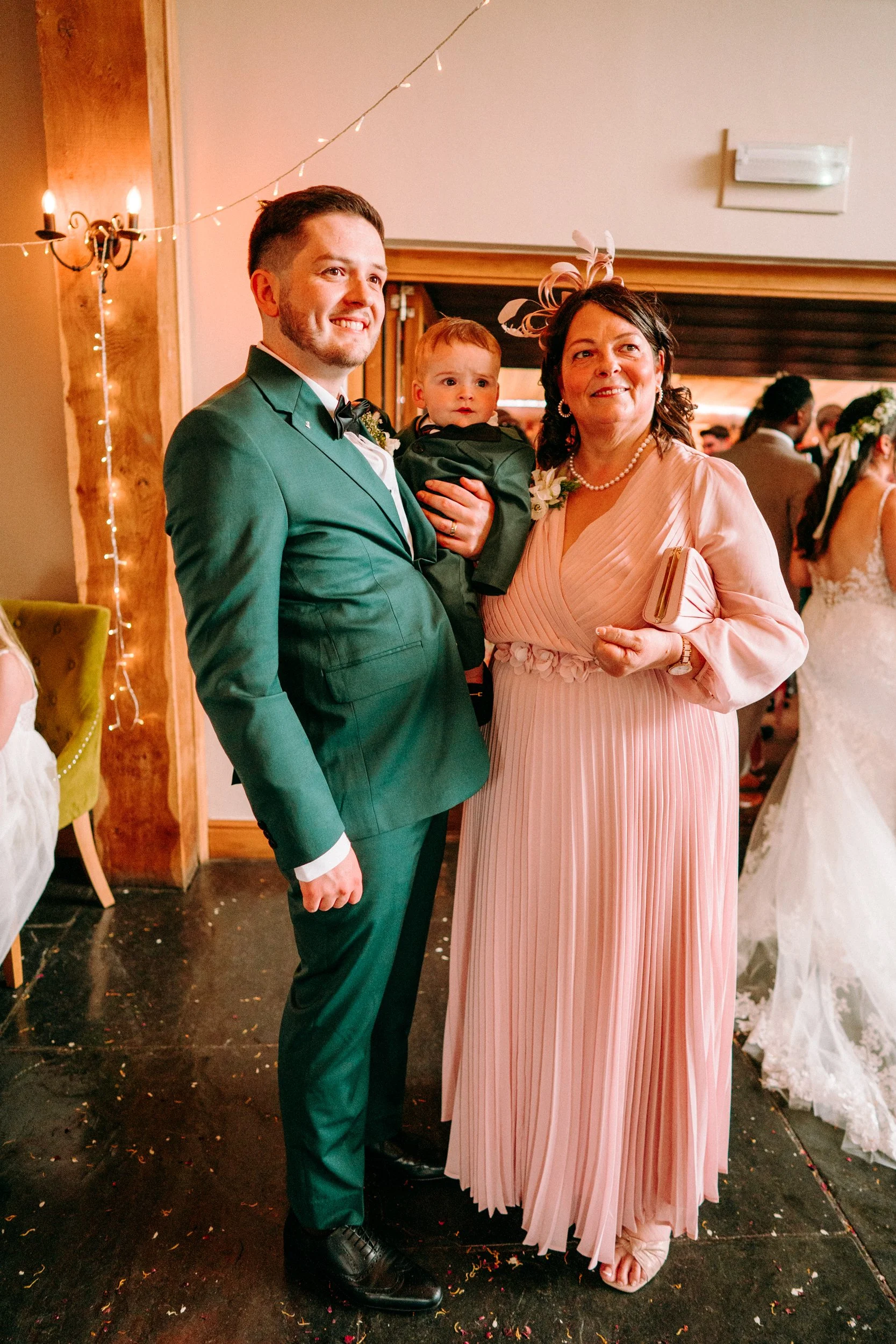 oldwalls-swansea-wedding-photographer-colourful-relaxed-133.jpg