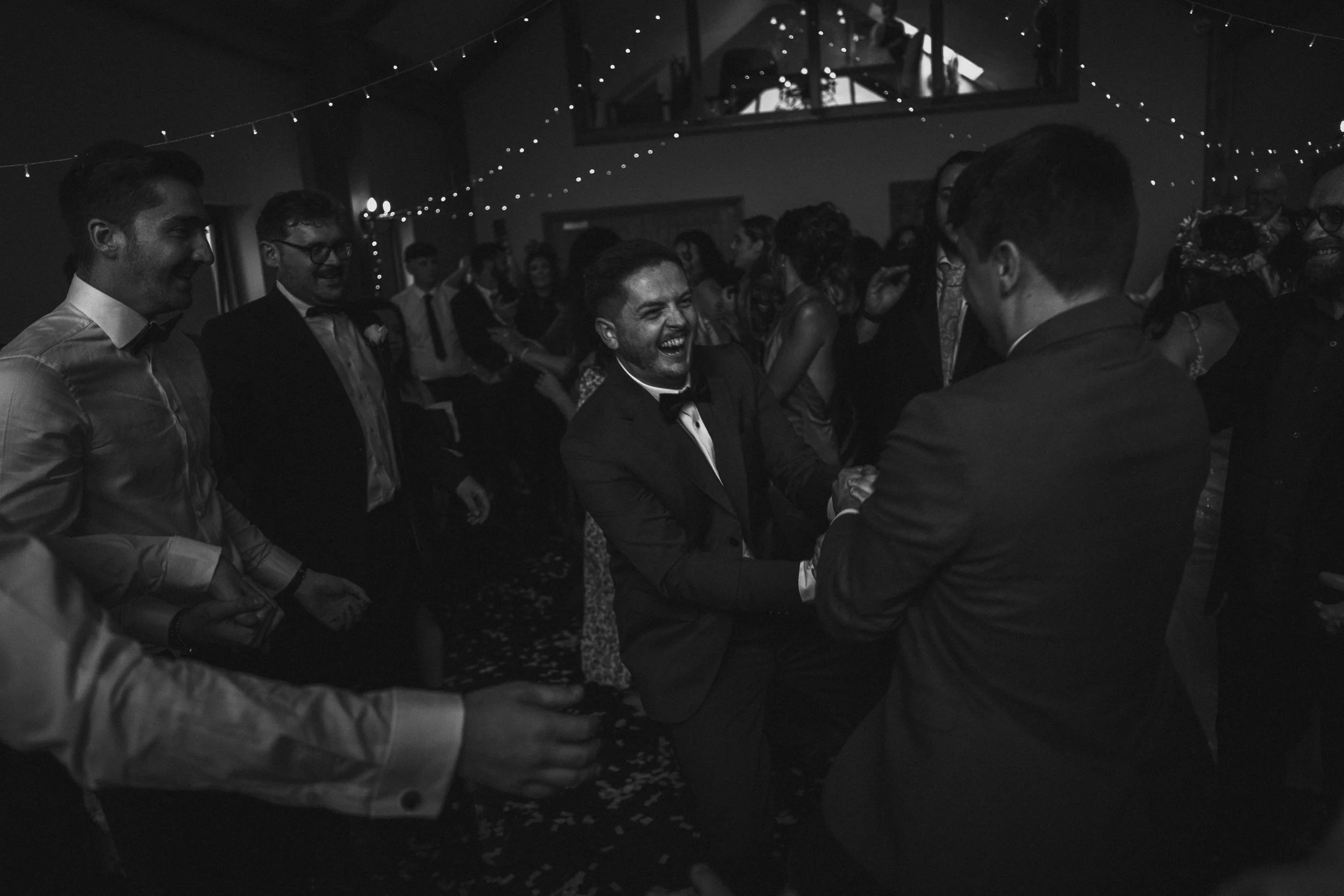 oldwalls-swansea-wedding-photographer-colourful-relaxed-157.jpg