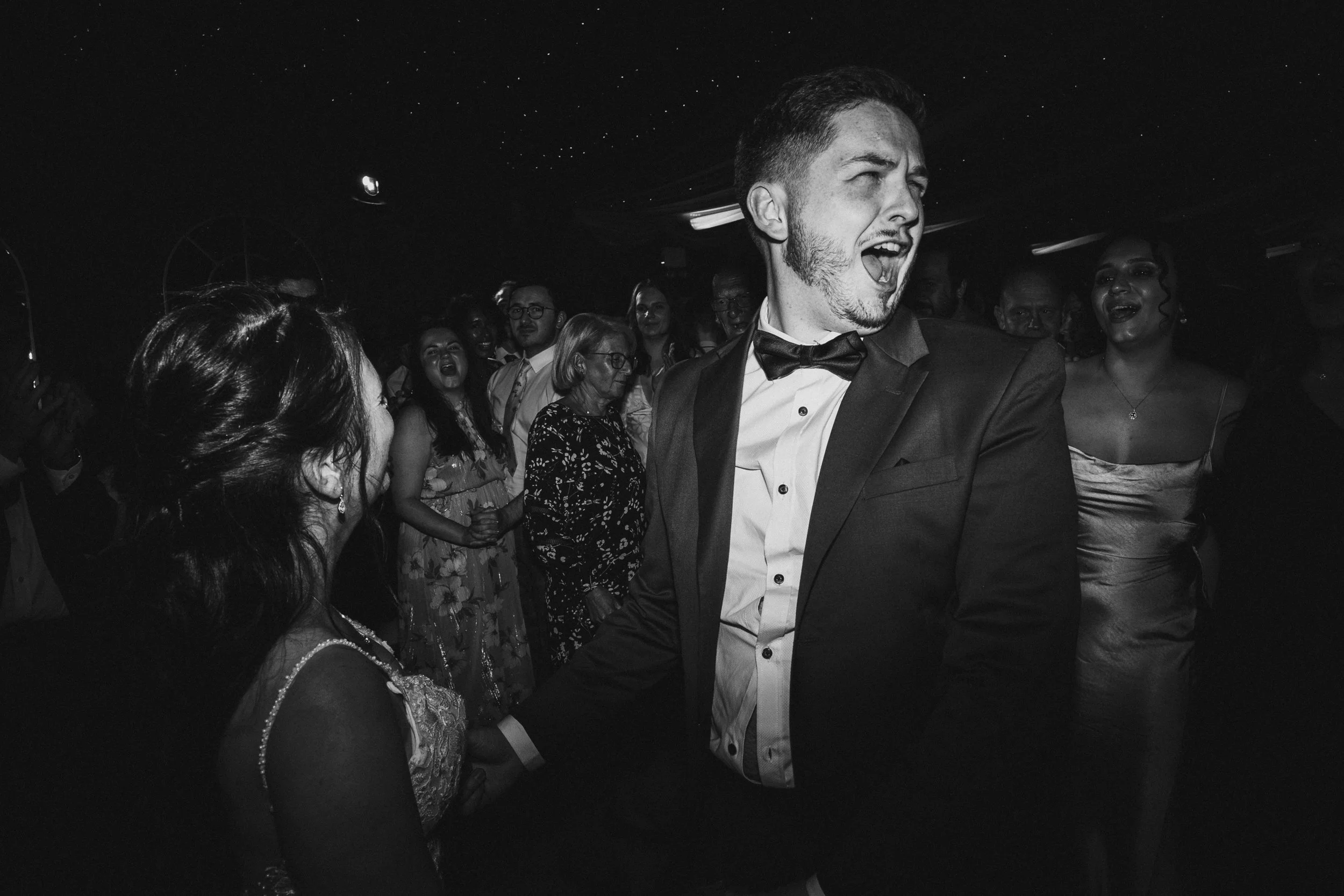oldwalls-swansea-wedding-photographer-colourful-relaxed-227.jpg