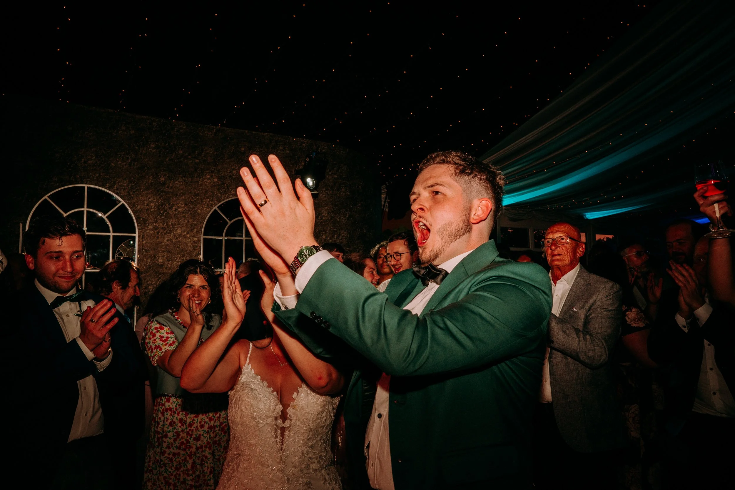 oldwalls-swansea-wedding-photographer-colourful-relaxed-230.jpg