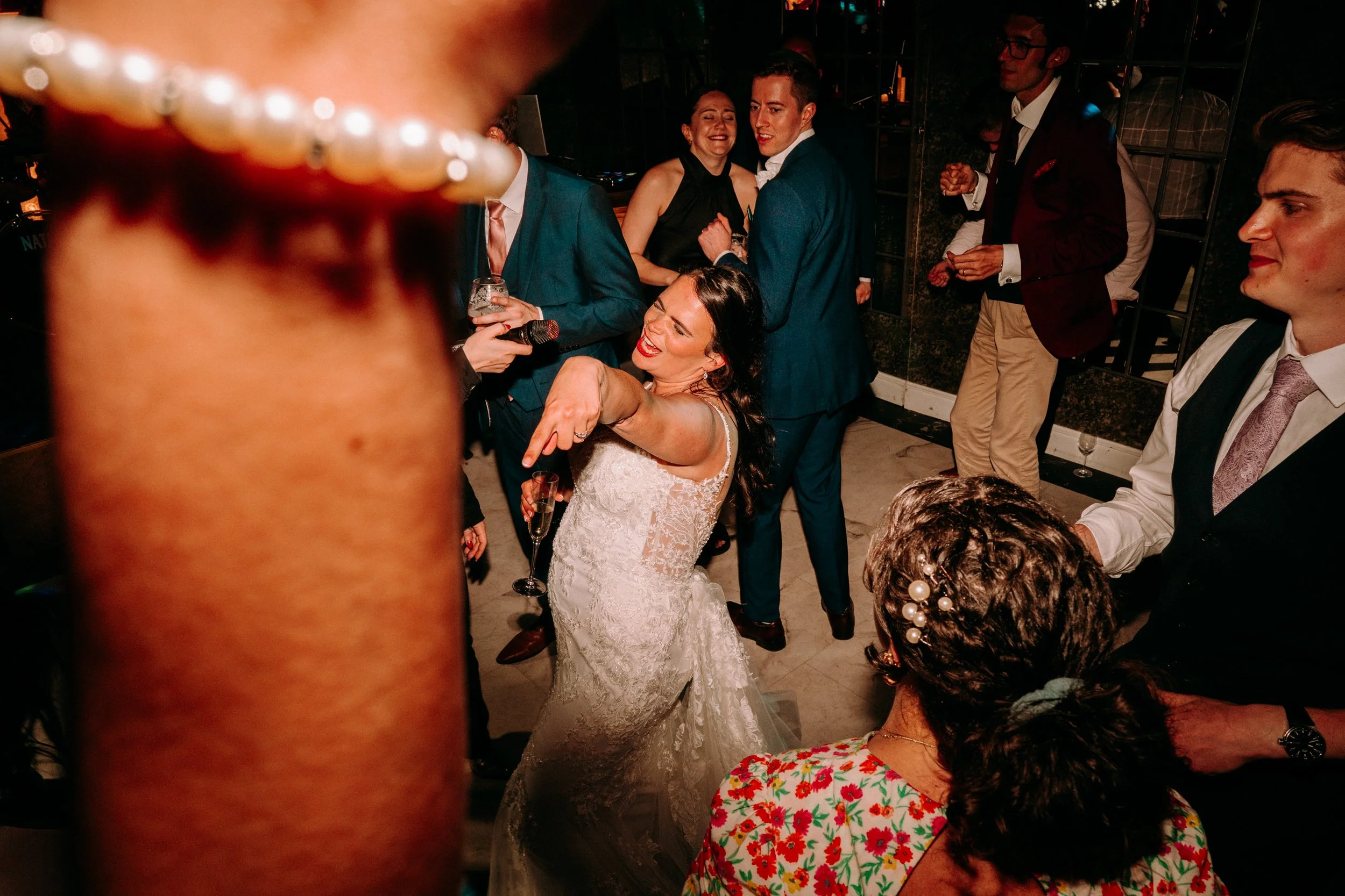 oldwalls-swansea-wedding-photographer-colourful-relaxed-252.jpg