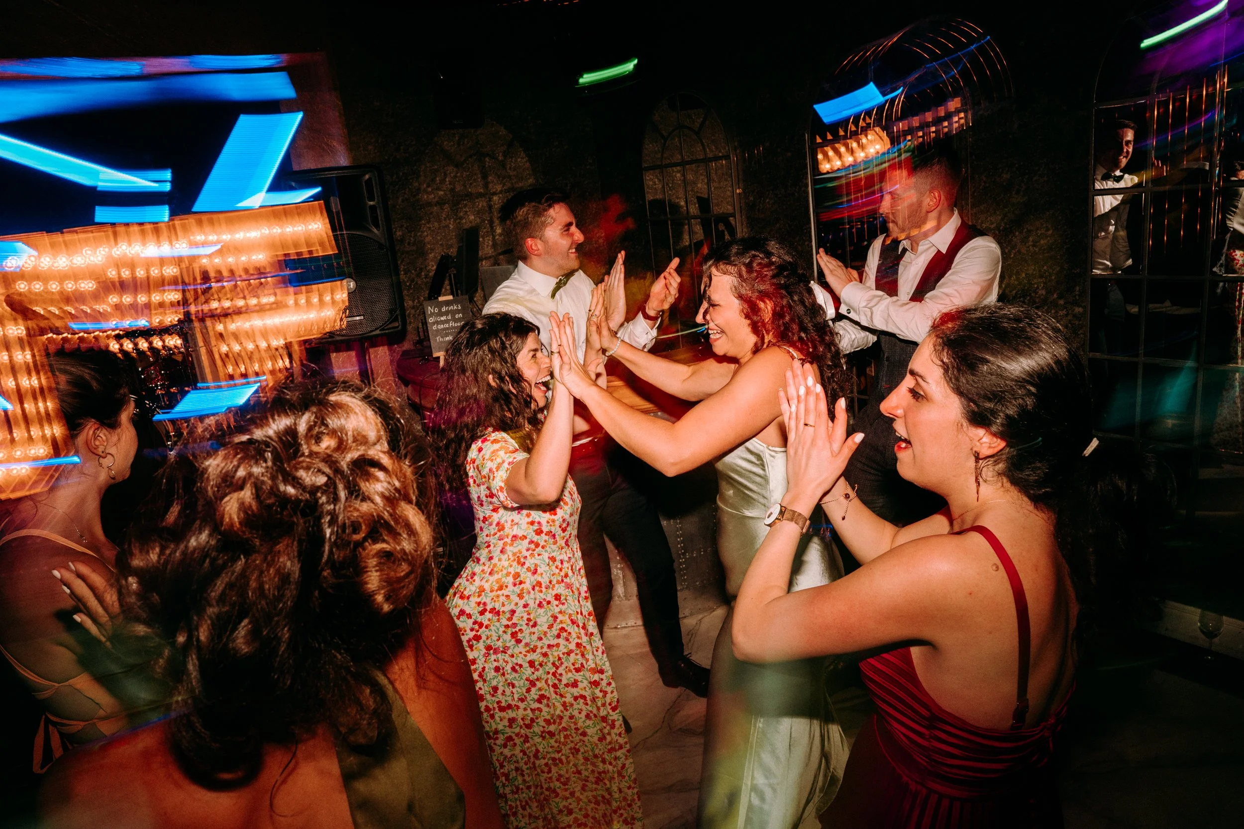 oldwalls-swansea-wedding-photographer-colourful-relaxed-260.jpg
