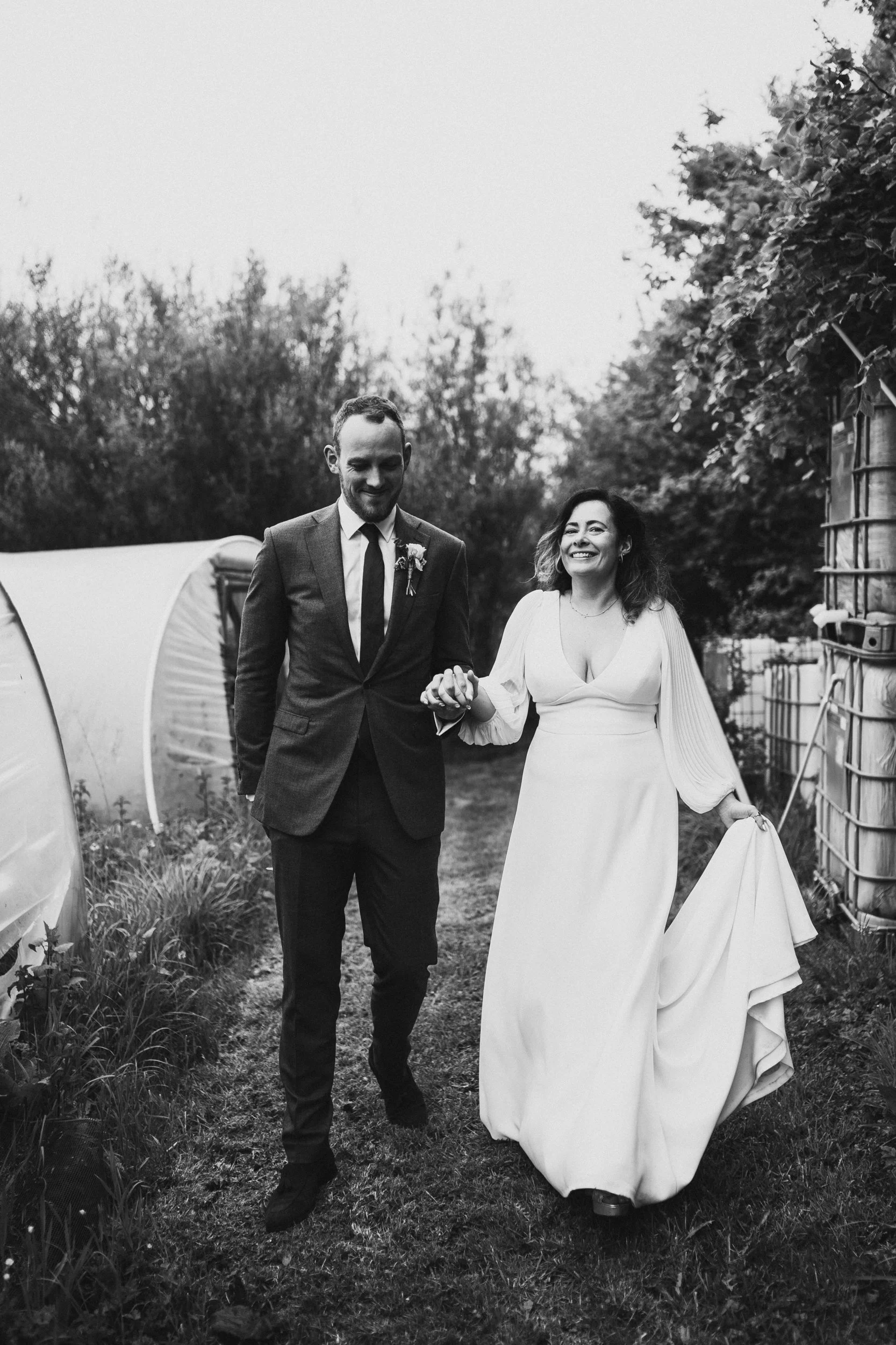 ceridwen-centre-relaxed-carmarthenshire-wedding-photographers-260.jpg
